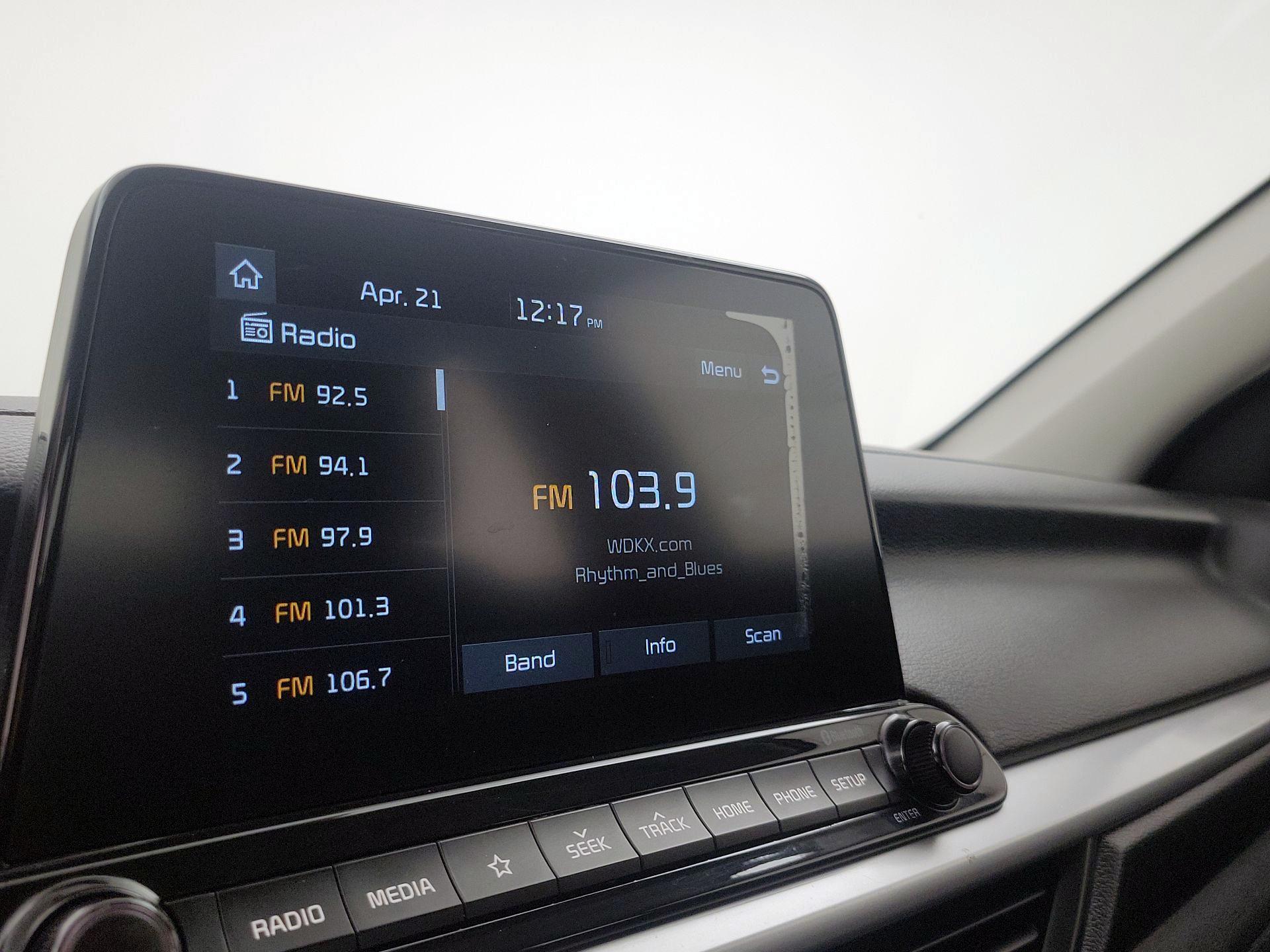 Thumbnail: 2021 Kia Forte - 15
