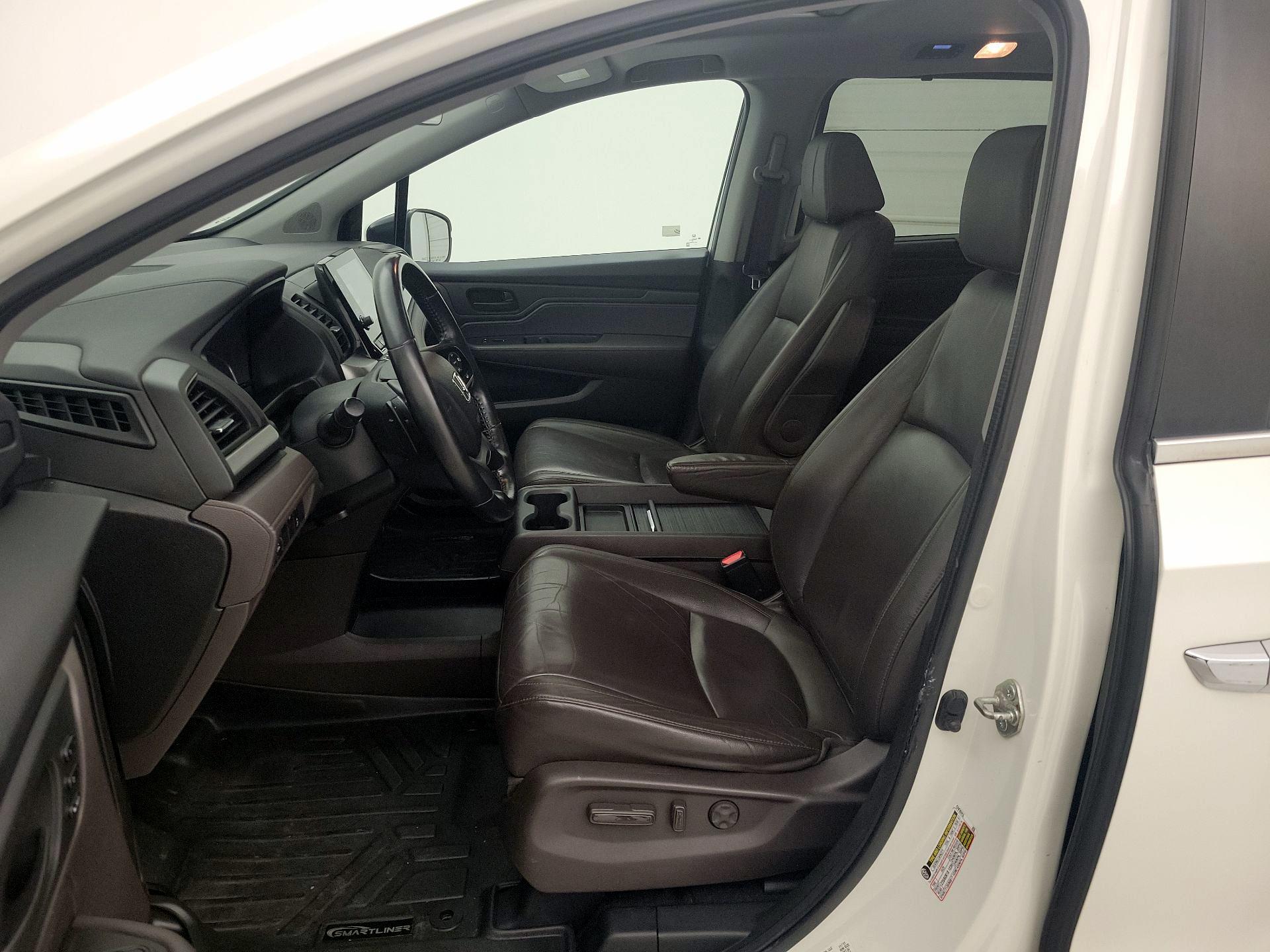 Thumbnail: 2018 Honda Odyssey - 11