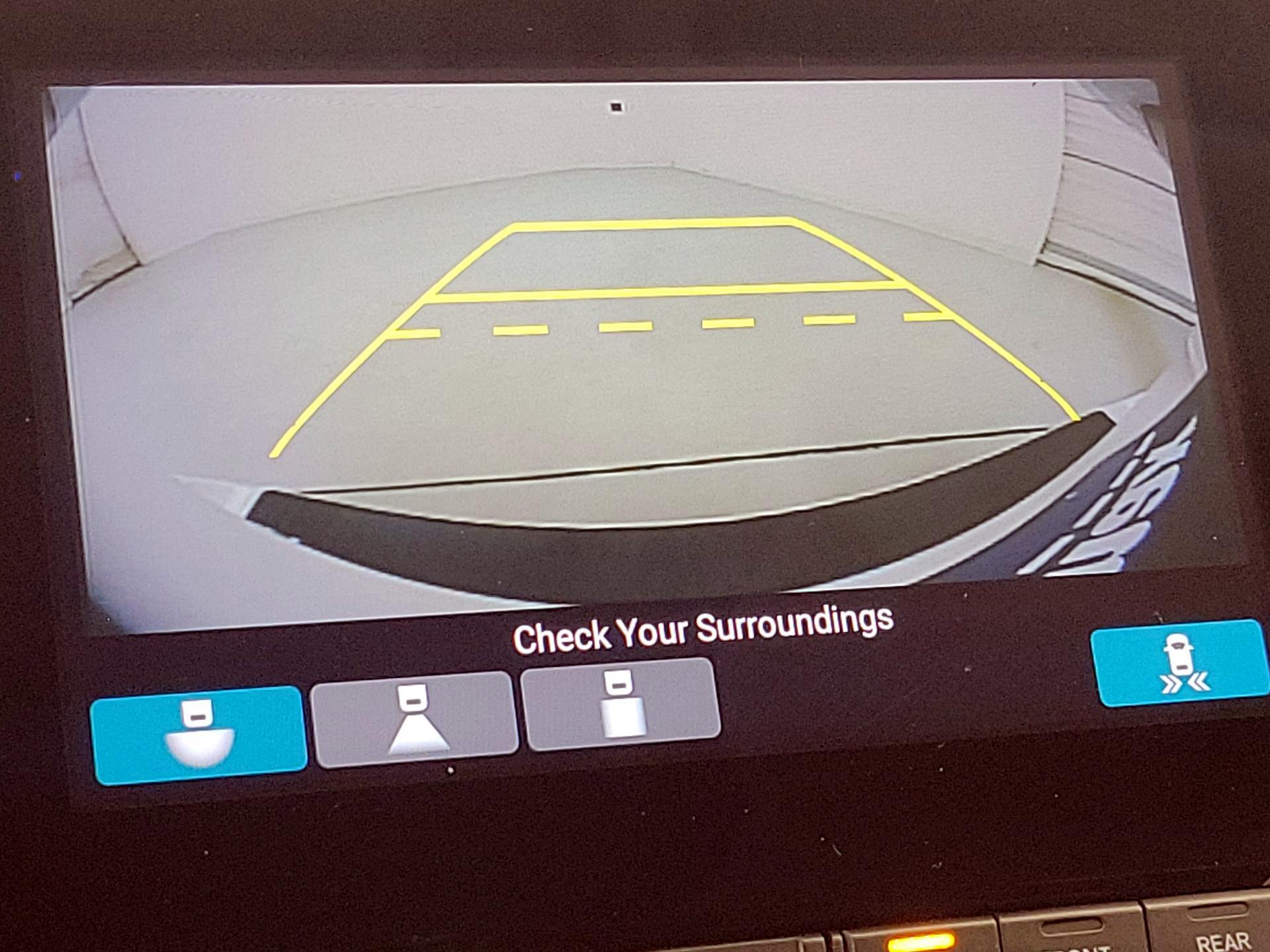 Thumbnail: 2018 Honda Odyssey - 14