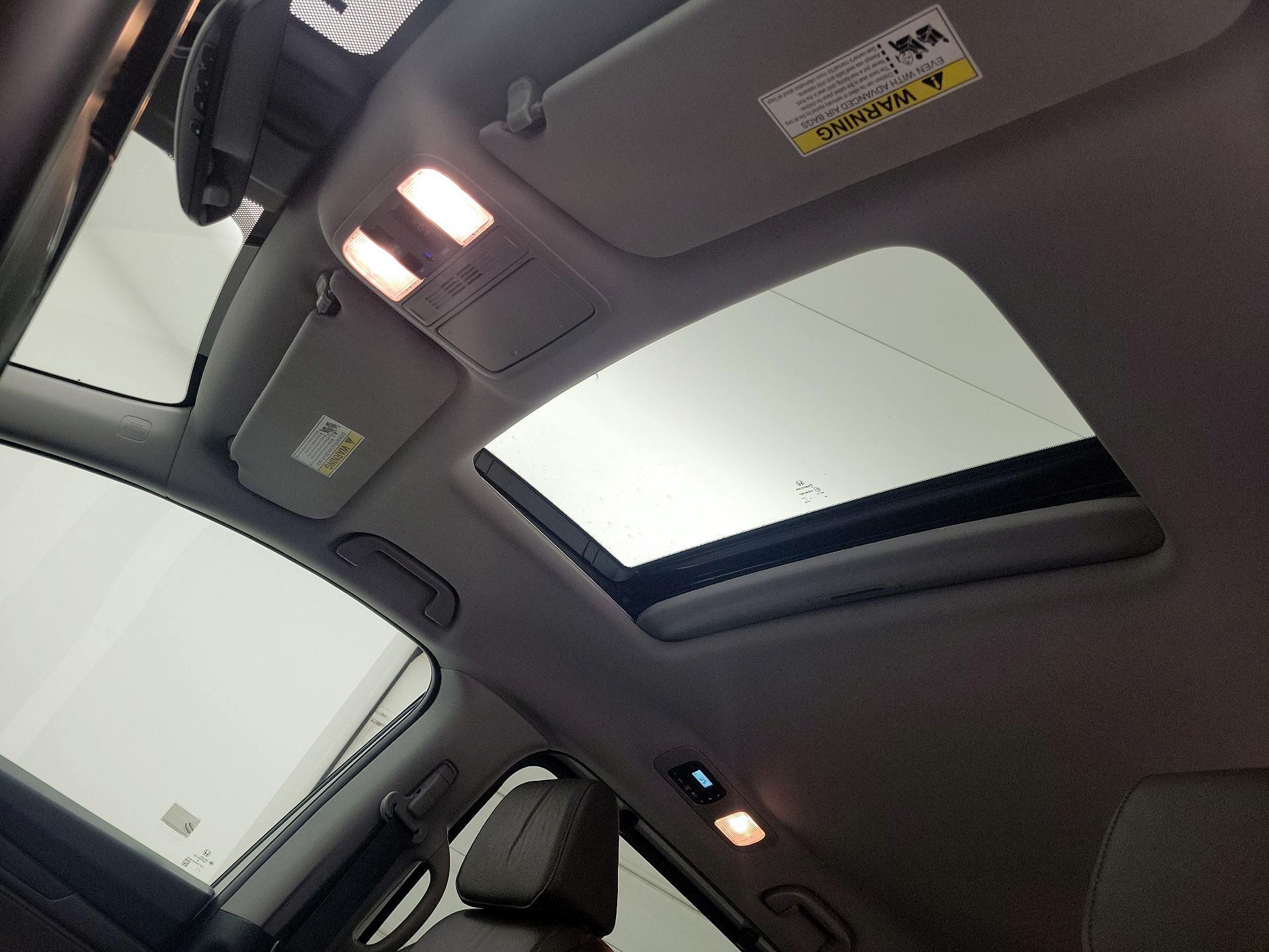 Thumbnail: 2018 Honda Odyssey - 19