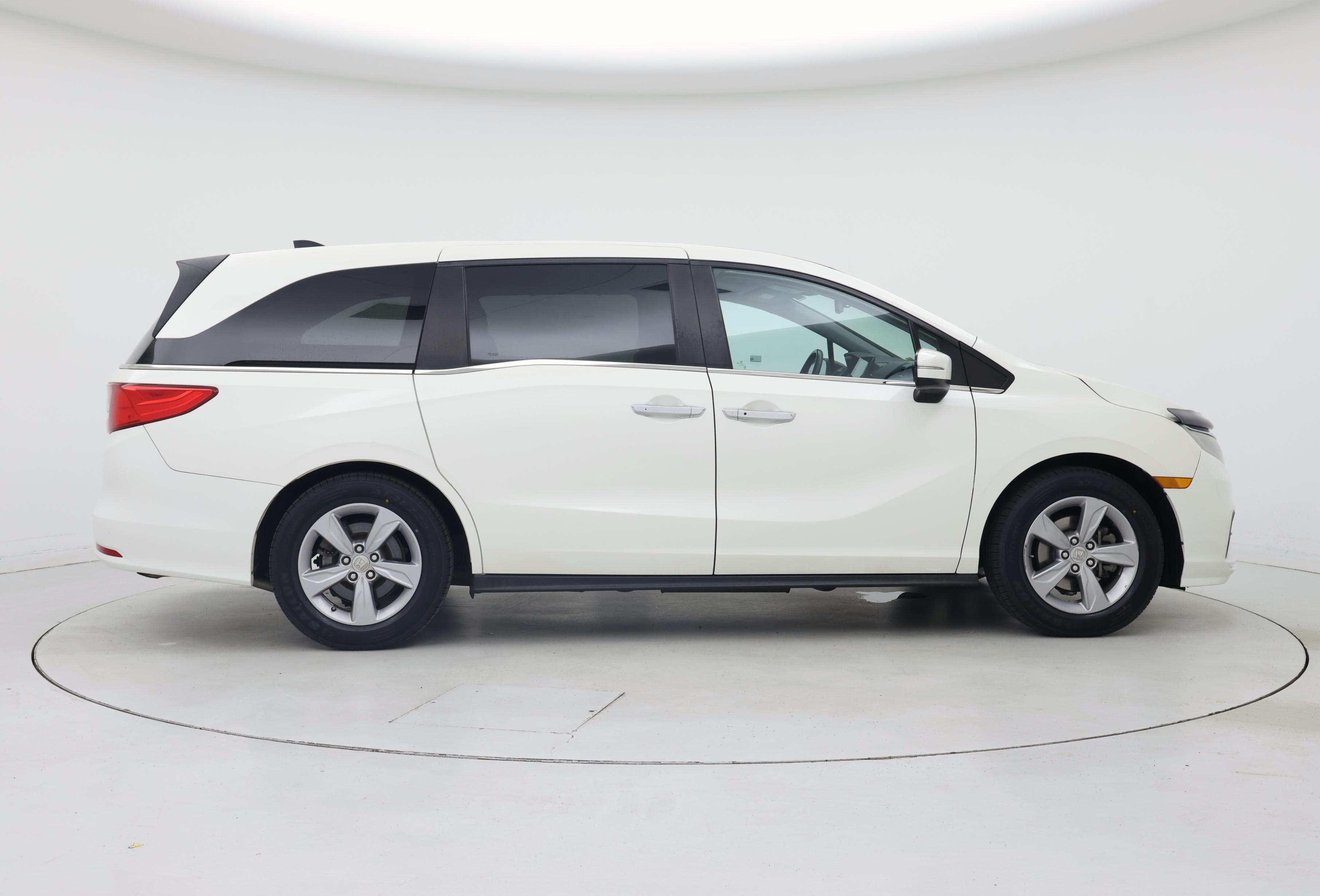 Thumbnail: 2018 Honda Odyssey - 7