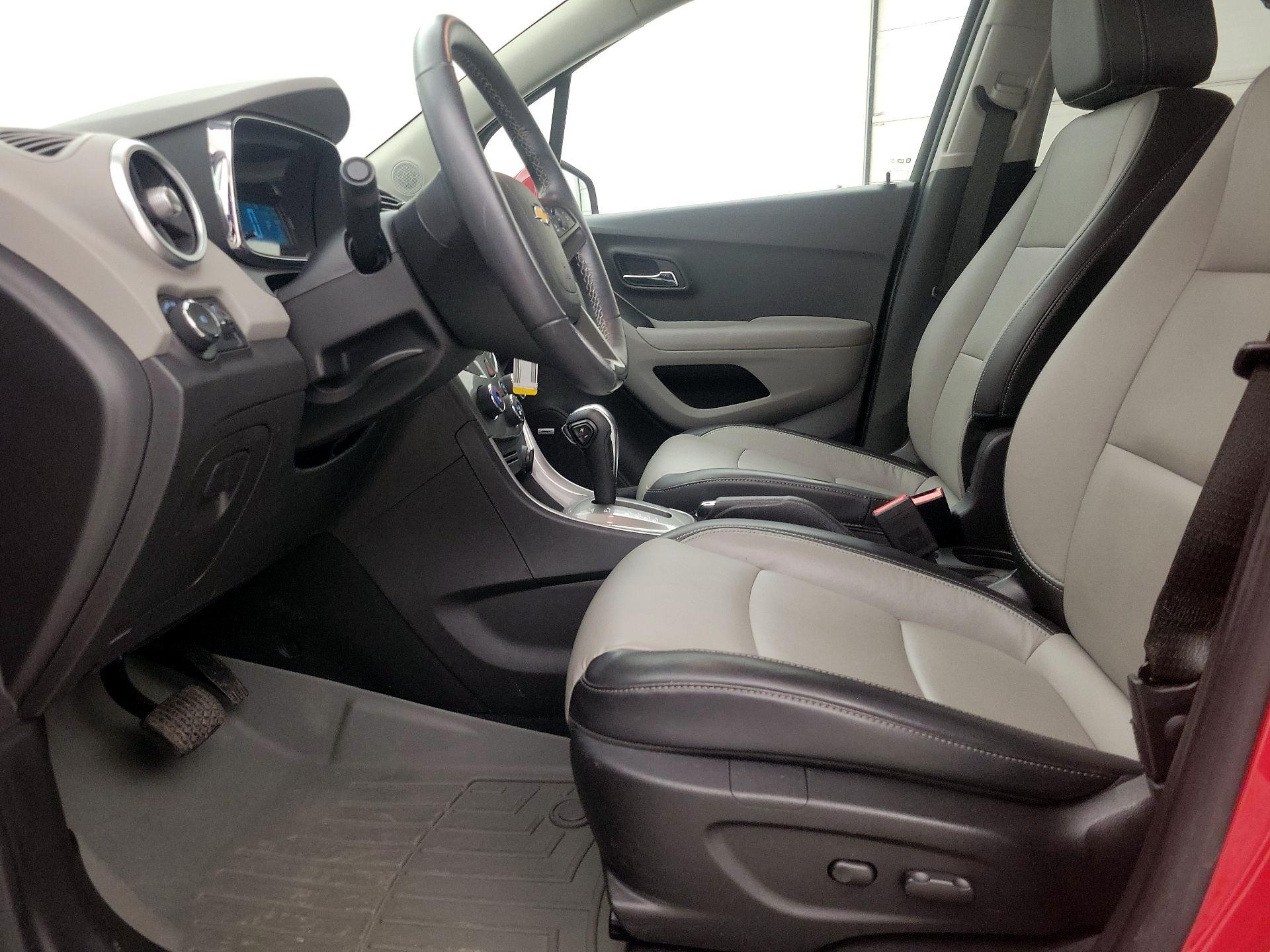 Thumbnail: 2015 Chevrolet Trax - 9