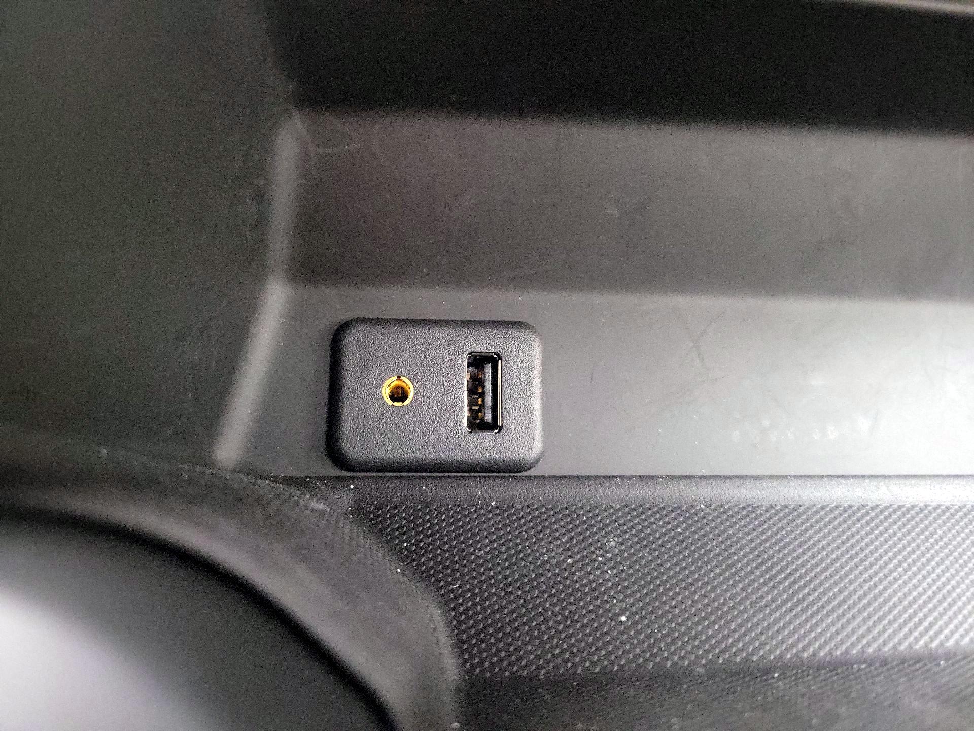 Thumbnail: 2015 Chevrolet Trax - 16