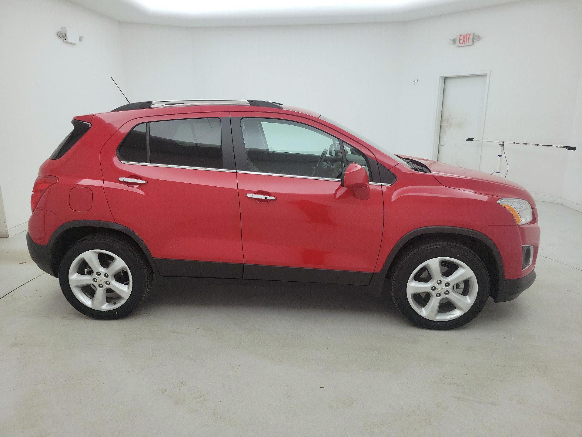 Thumbnail: 2015 Chevrolet Trax - 4