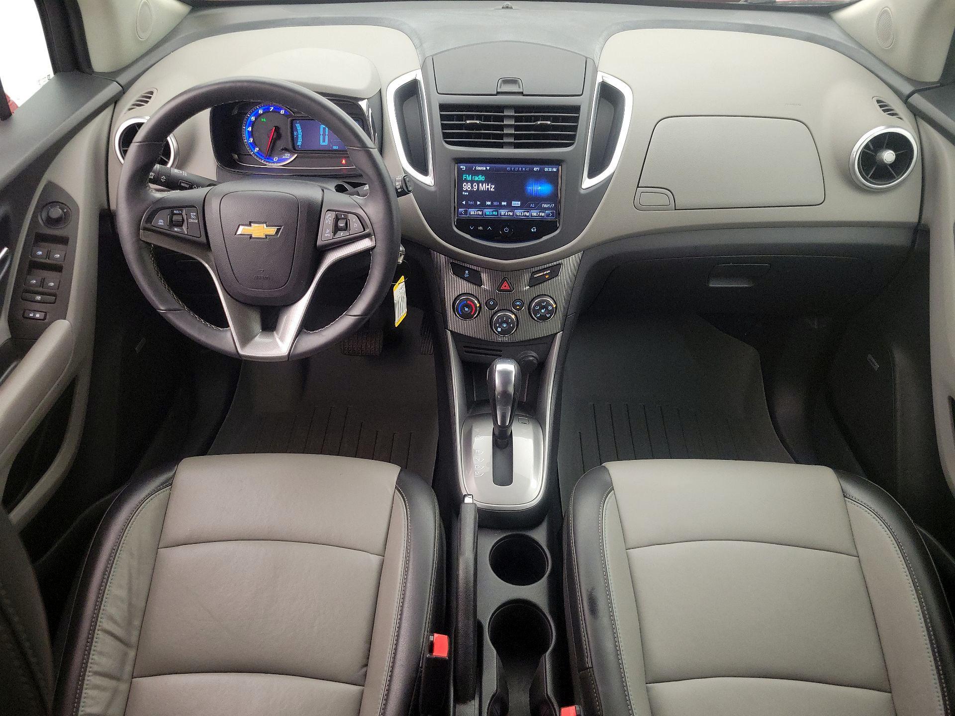 Thumbnail: 2015 Chevrolet Trax - 8