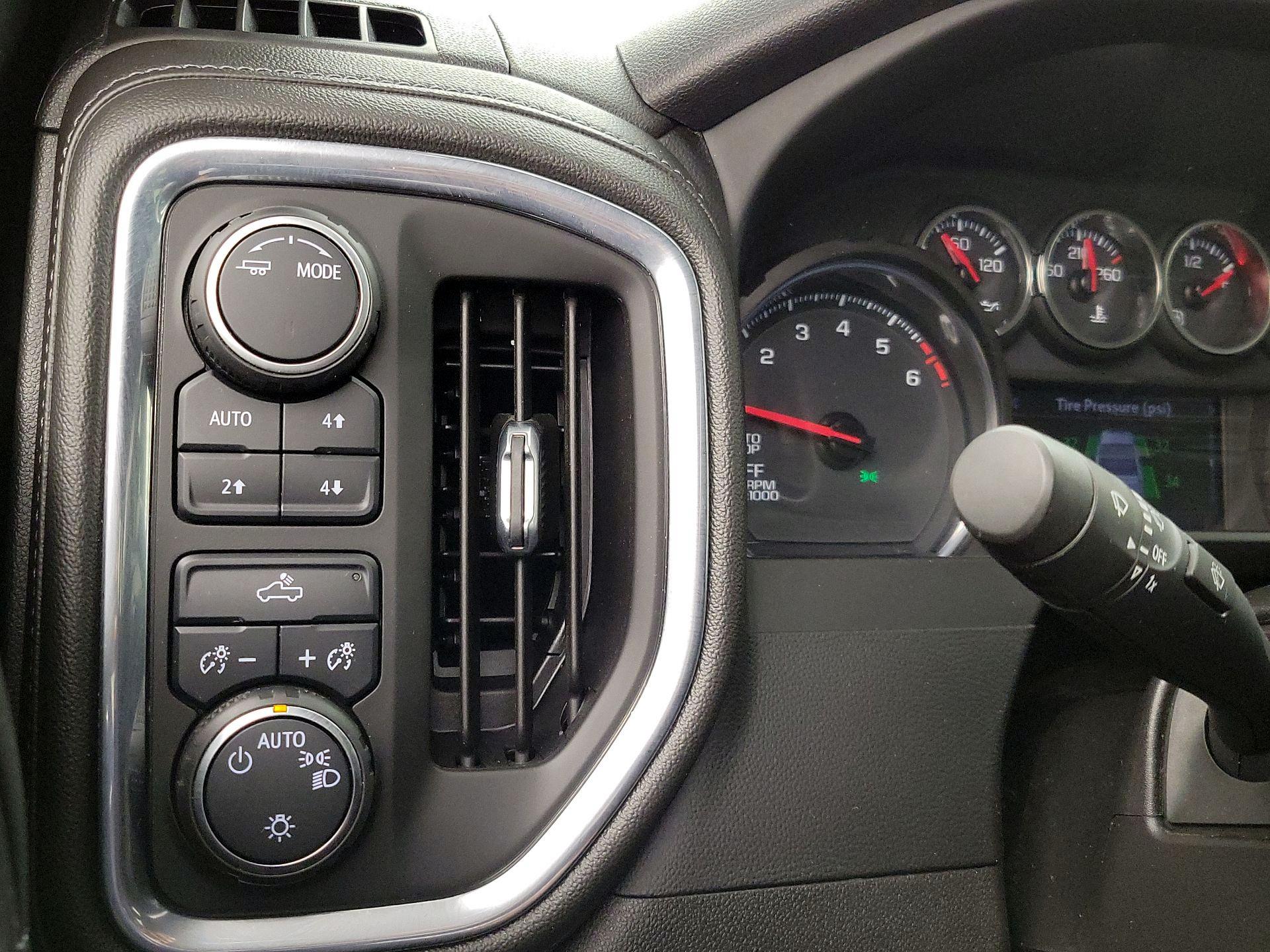 Thumbnail: 2022 Chevrolet Silverado 1500 - 13