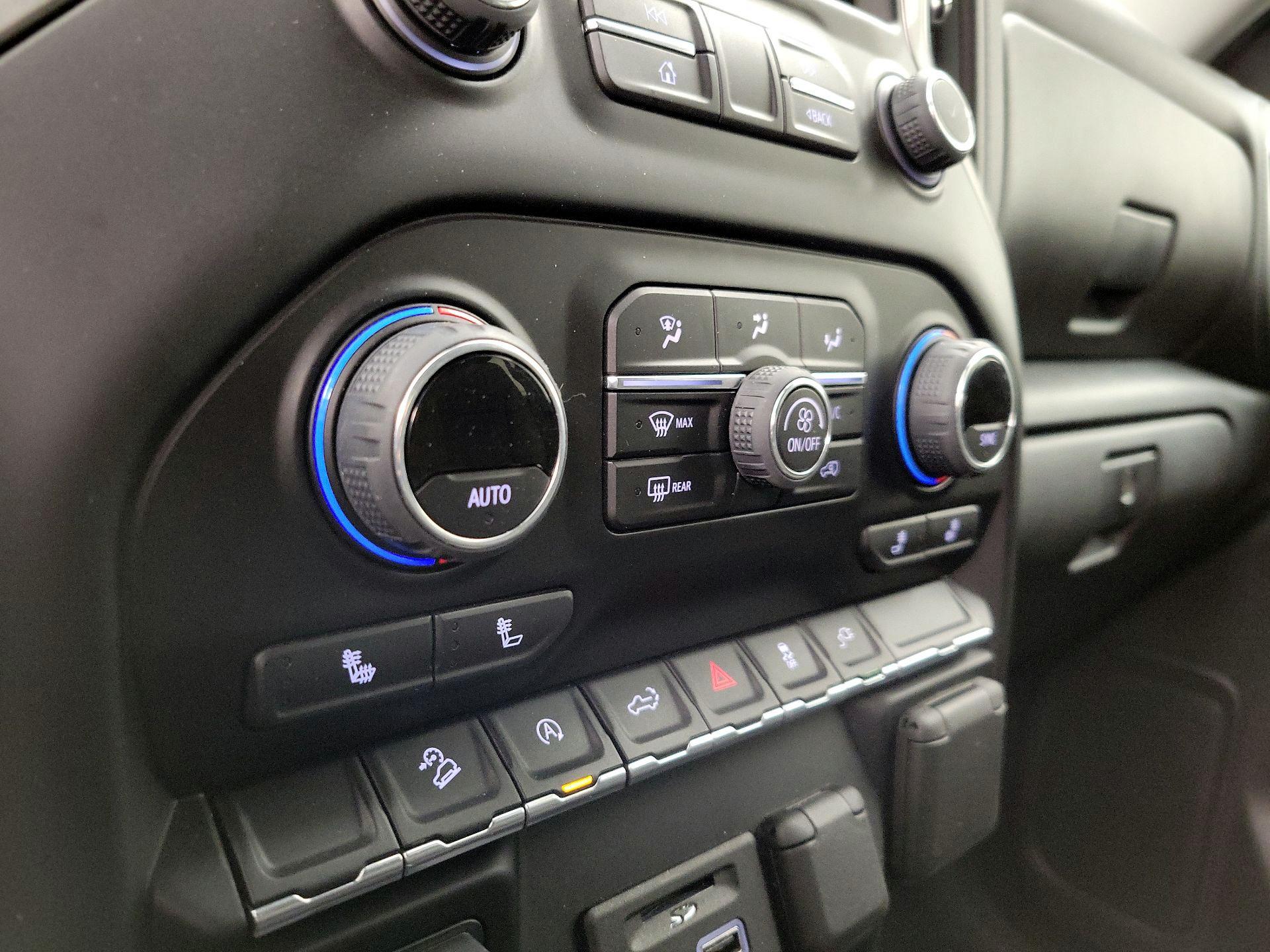 Thumbnail: 2022 Chevrolet Silverado 1500 - 16