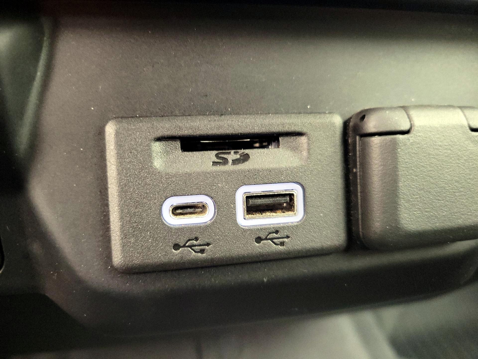 Thumbnail: 2022 Chevrolet Silverado 1500 - 18