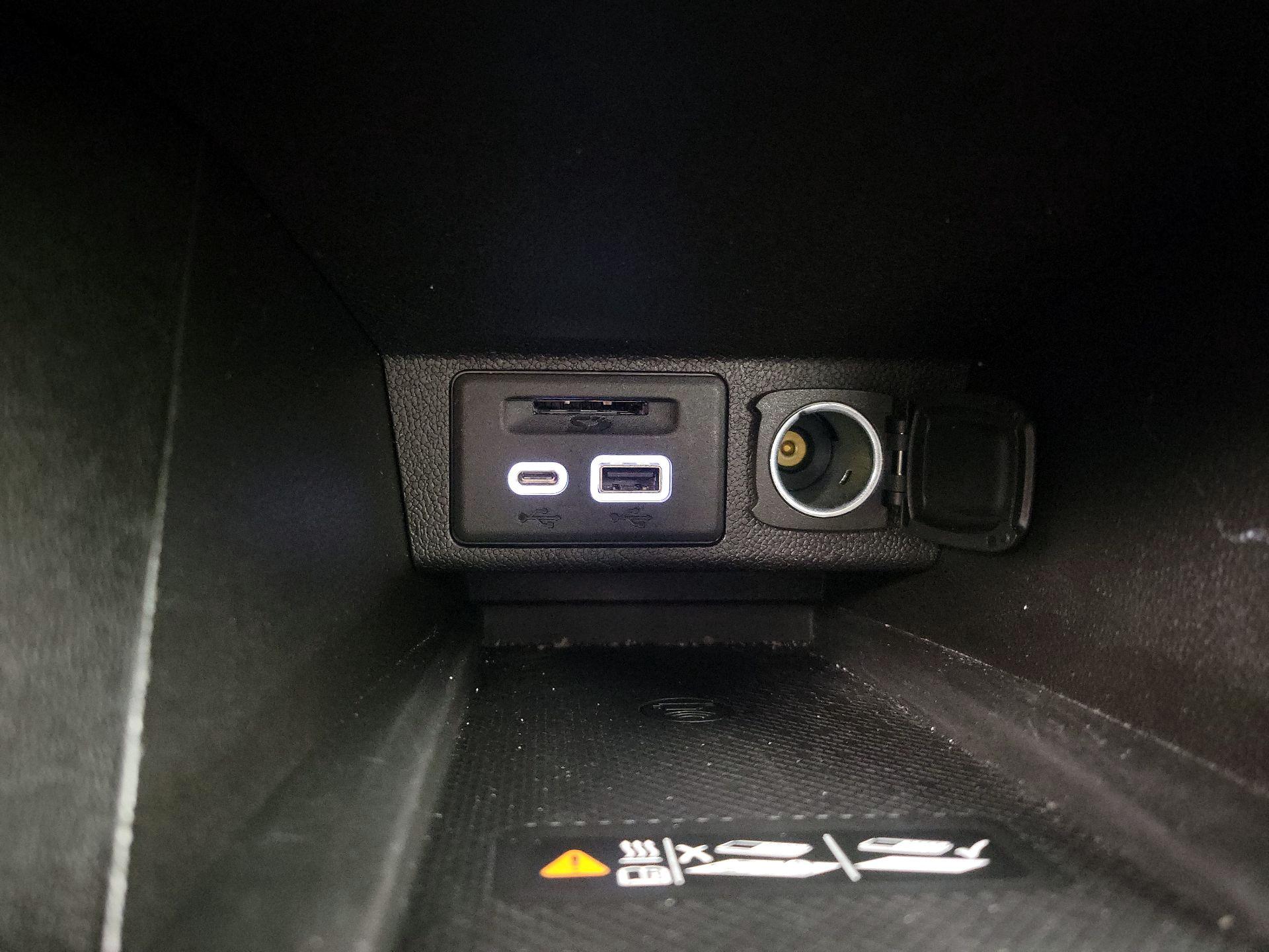 Thumbnail: 2022 Chevrolet Bolt EUV - 18