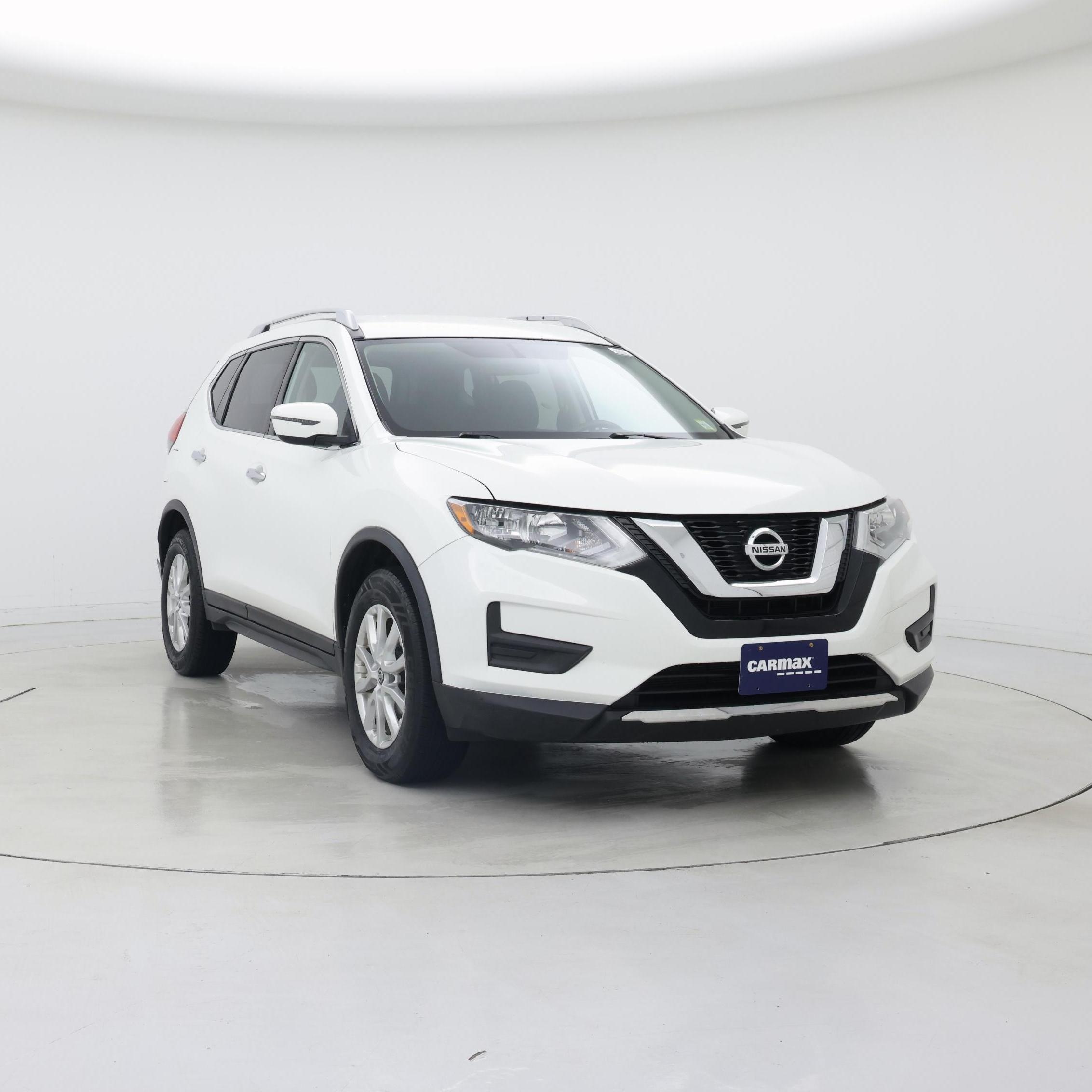 Thumbnail: 2017 Nissan Rogue - 4
