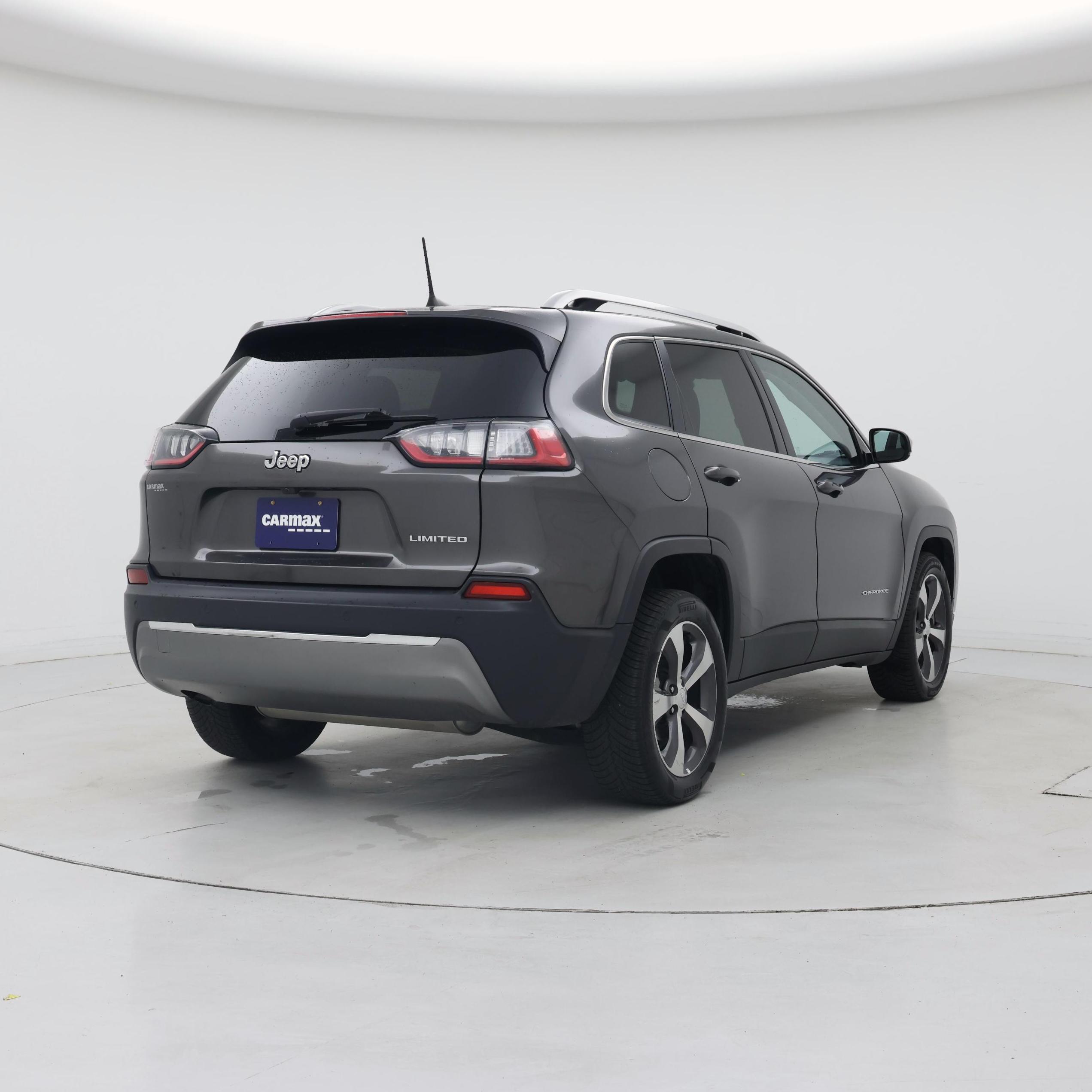 Thumbnail: 2019 Jeep Cherokee - 8