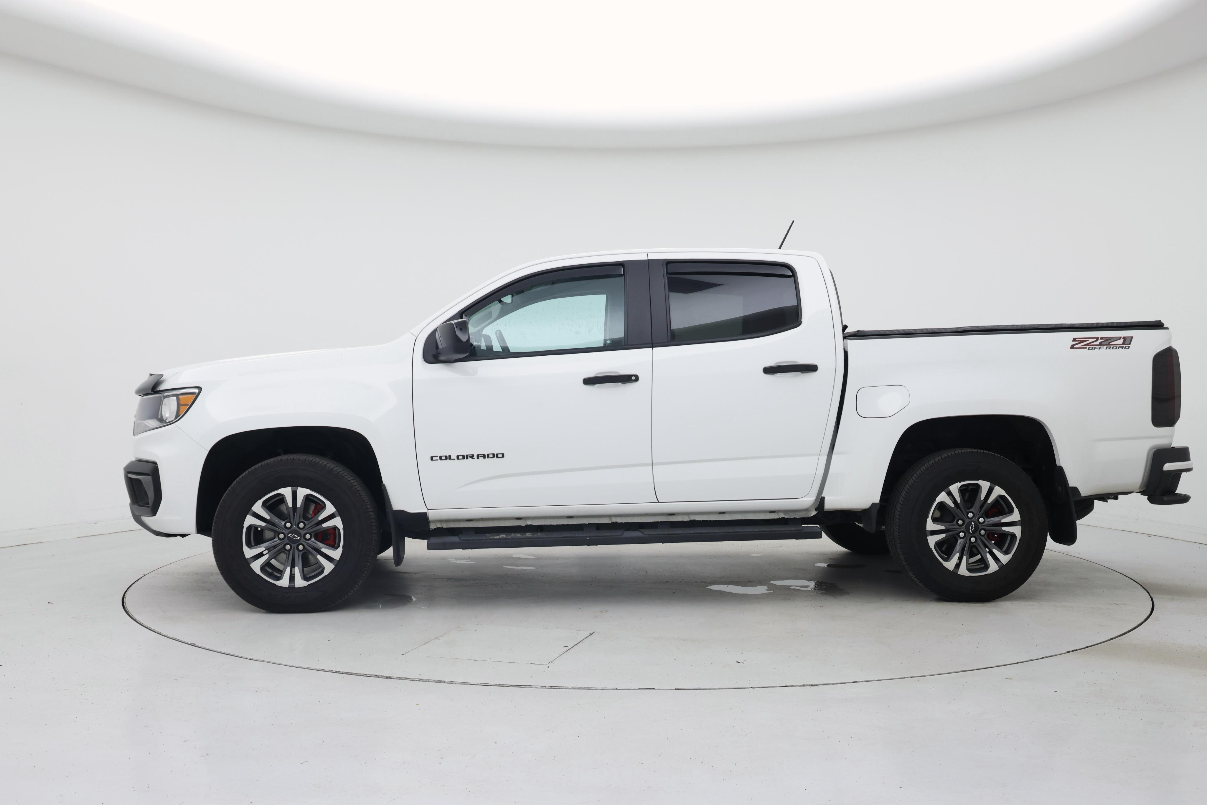 Thumbnail: 2022 Chevrolet Colorado - 3