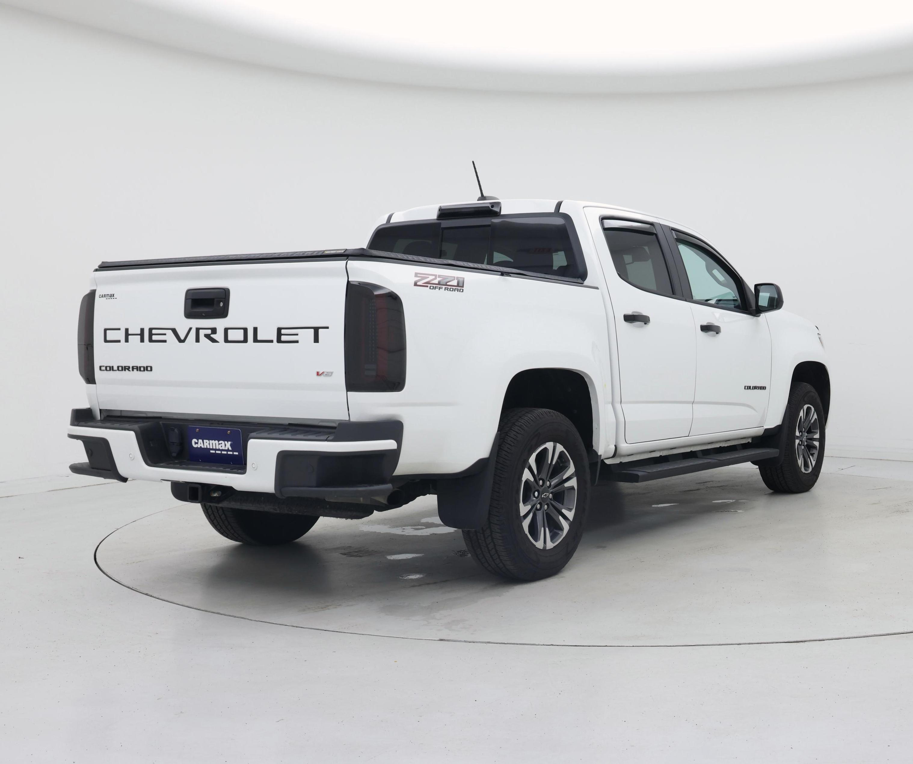 Thumbnail: 2022 Chevrolet Colorado - 8