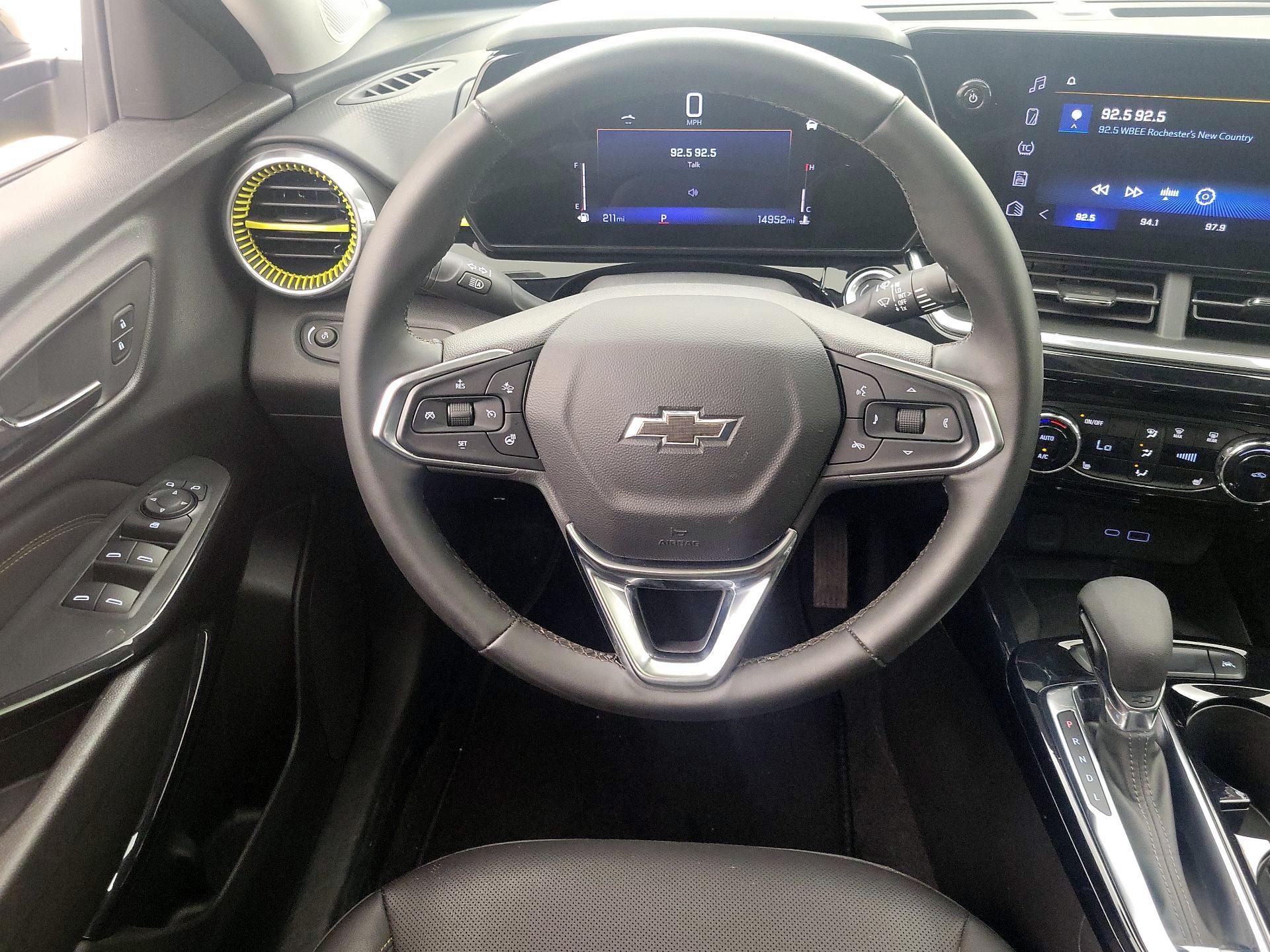 Thumbnail: 2024 Chevrolet Trax - 10