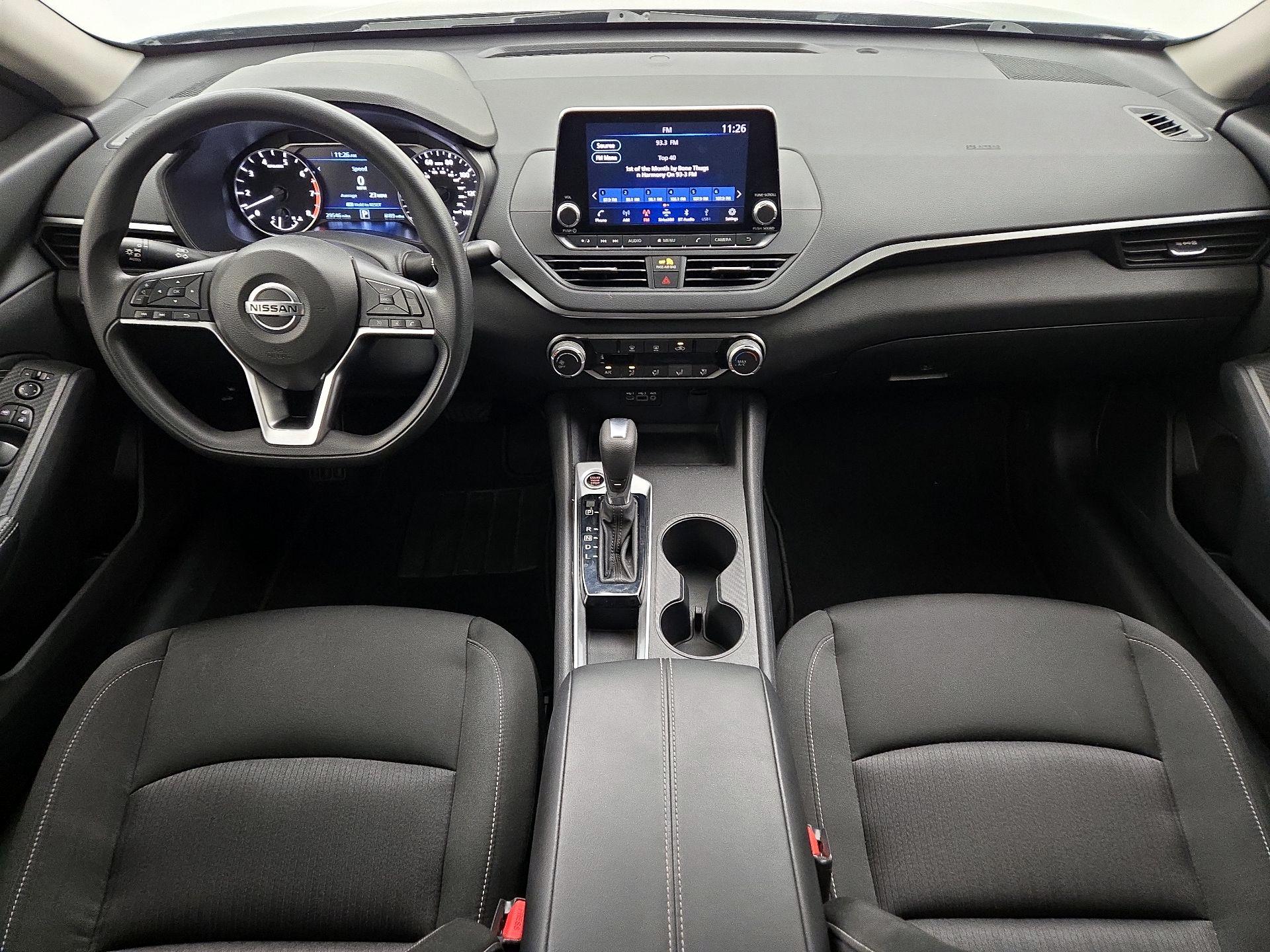 Thumbnail: 2020 Nissan Altima - 9
