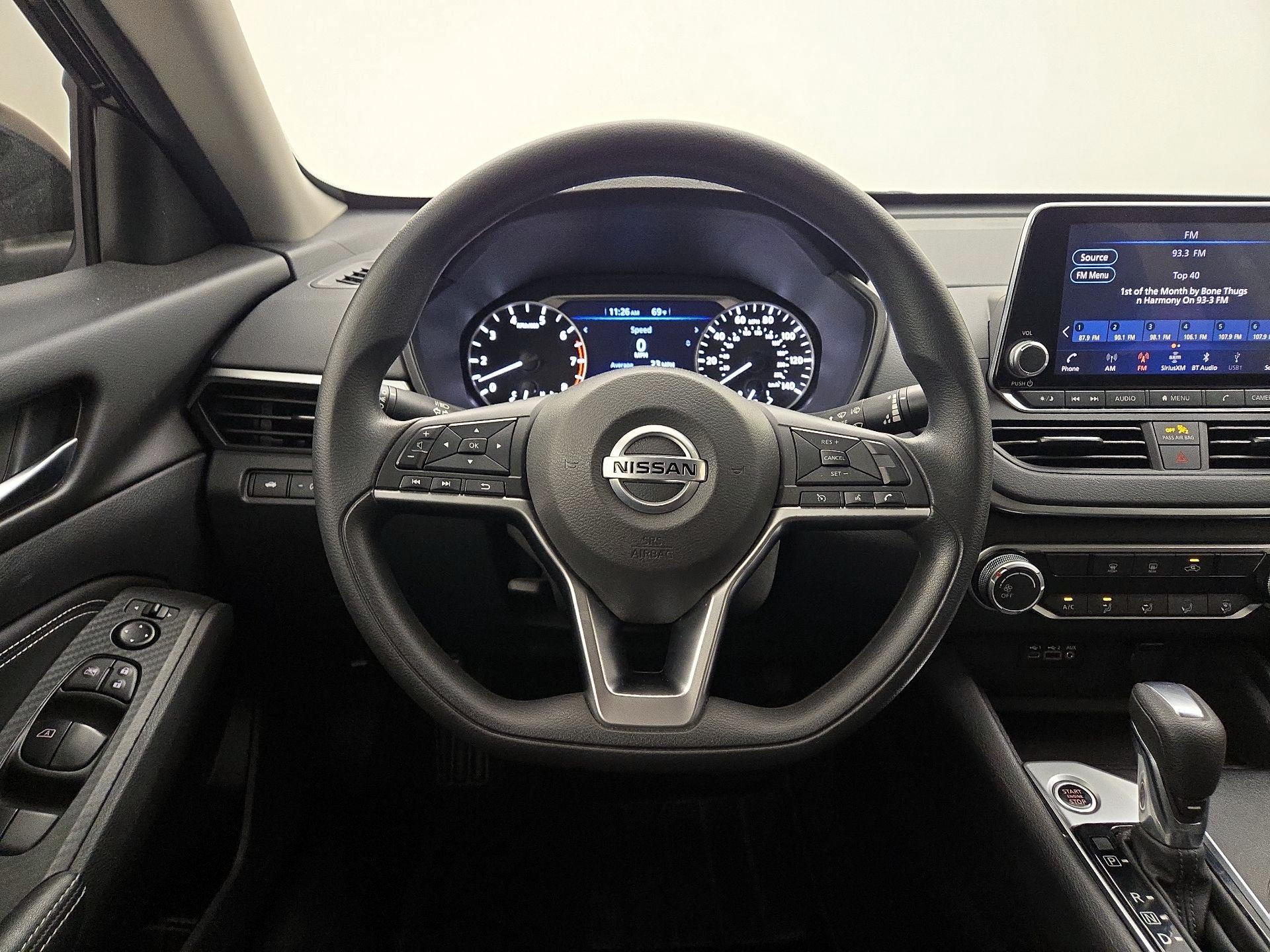 Thumbnail: 2020 Nissan Altima - 10