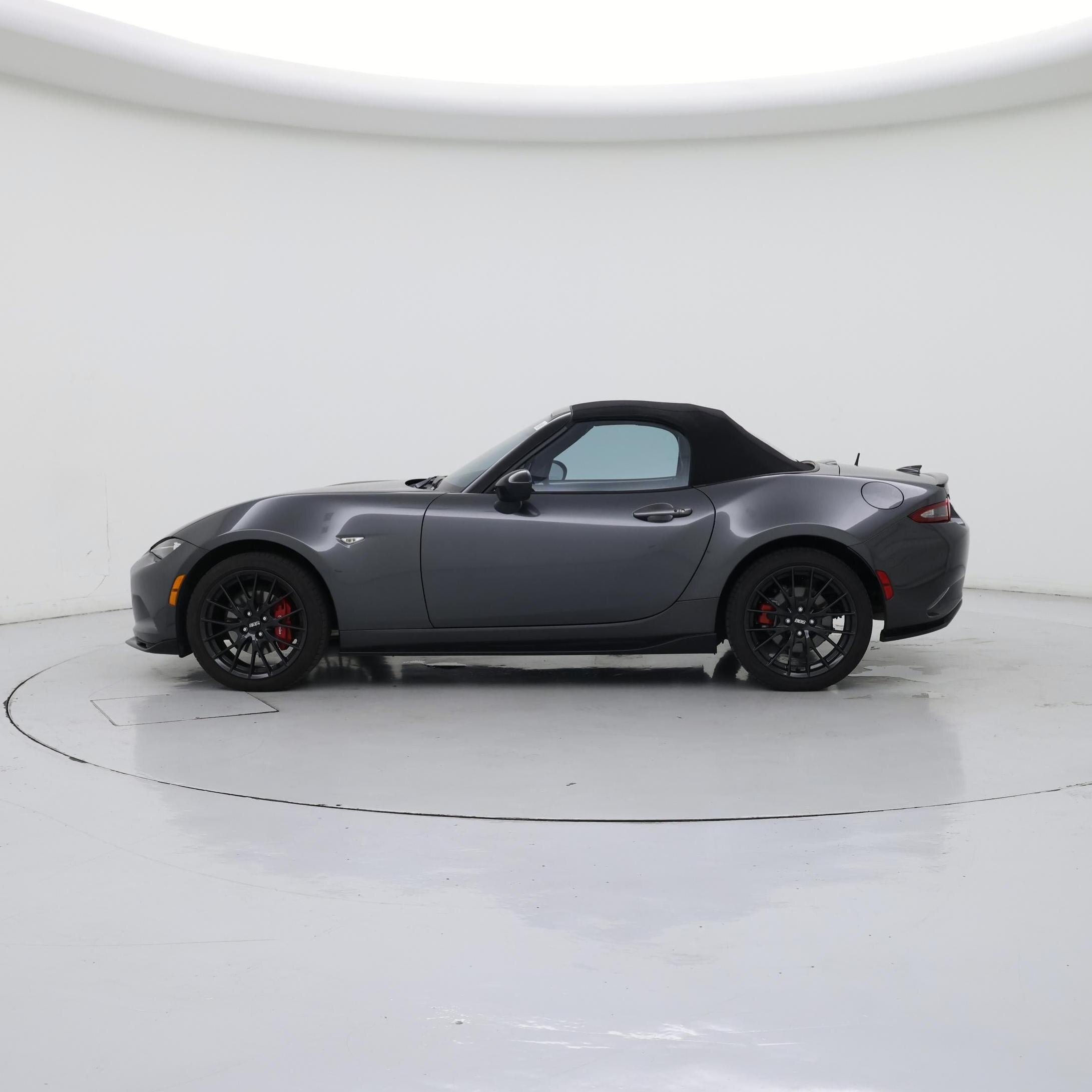 Thumbnail: 2022 Mazda MX-5 Miata - 3