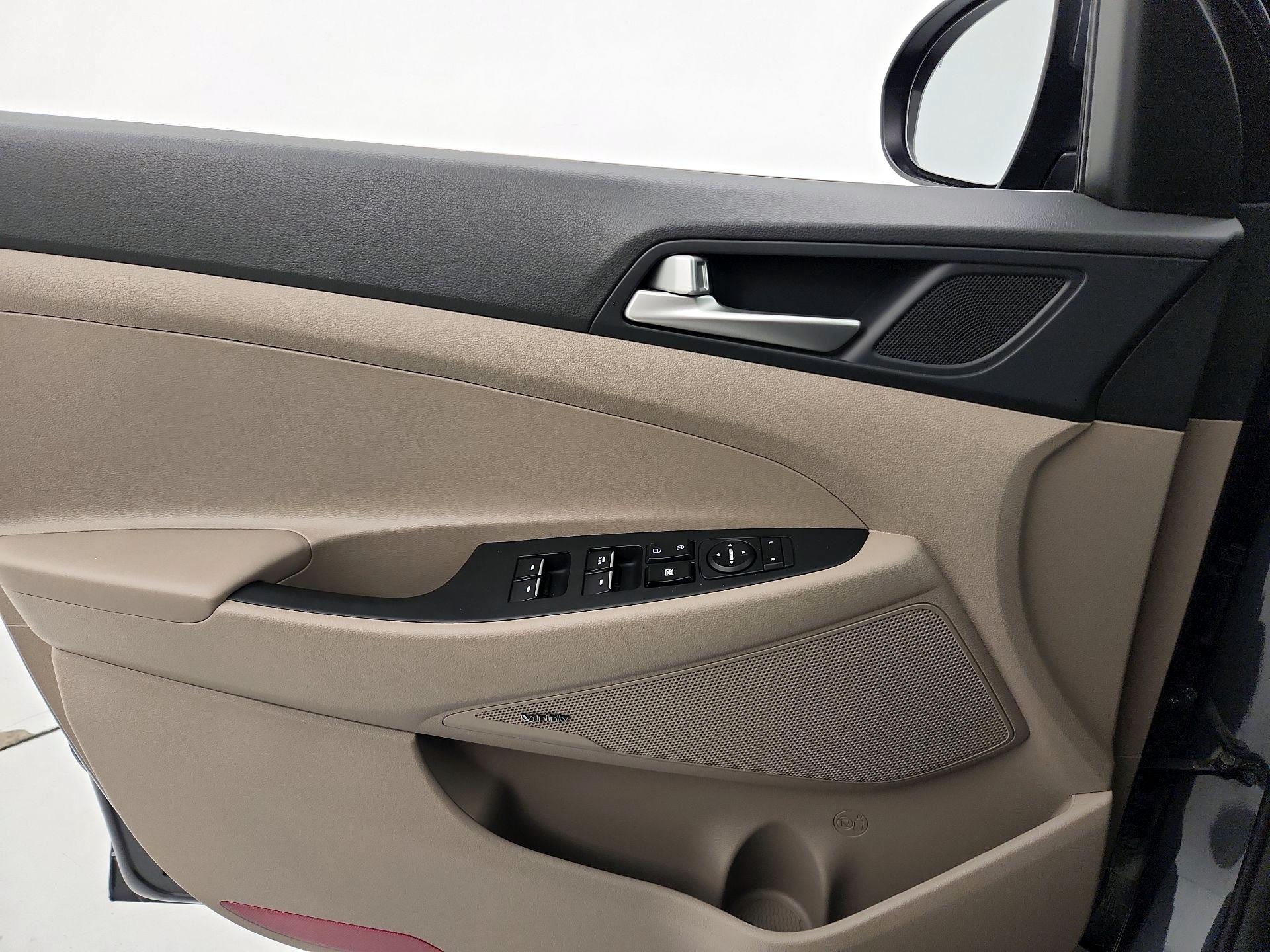 Thumbnail: 2020 Hyundai Tucson - 12