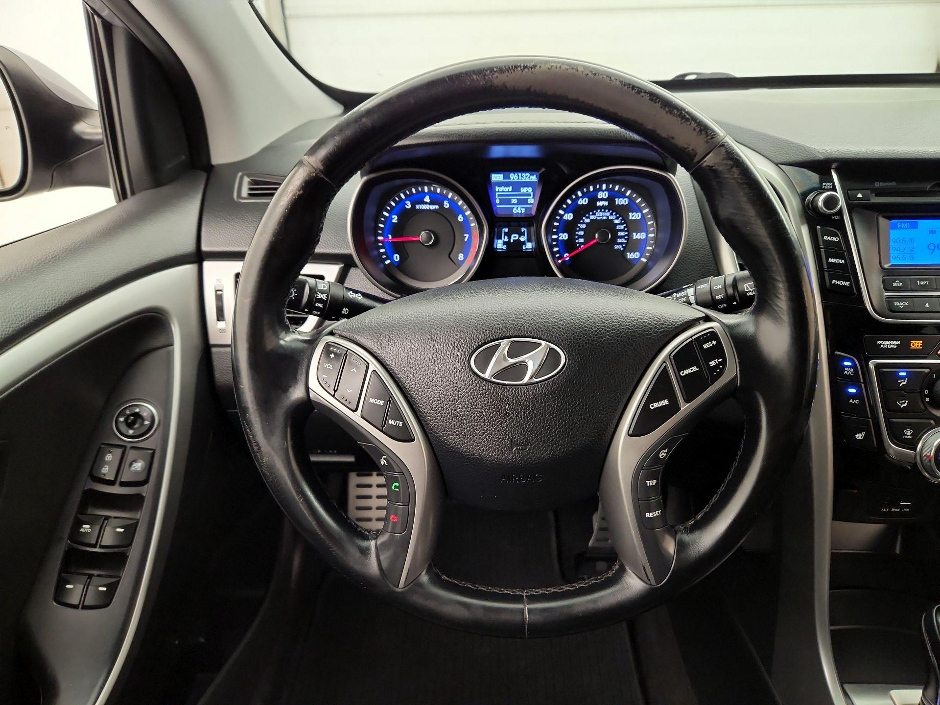 Thumbnail: 2014 Hyundai Elantra - 10