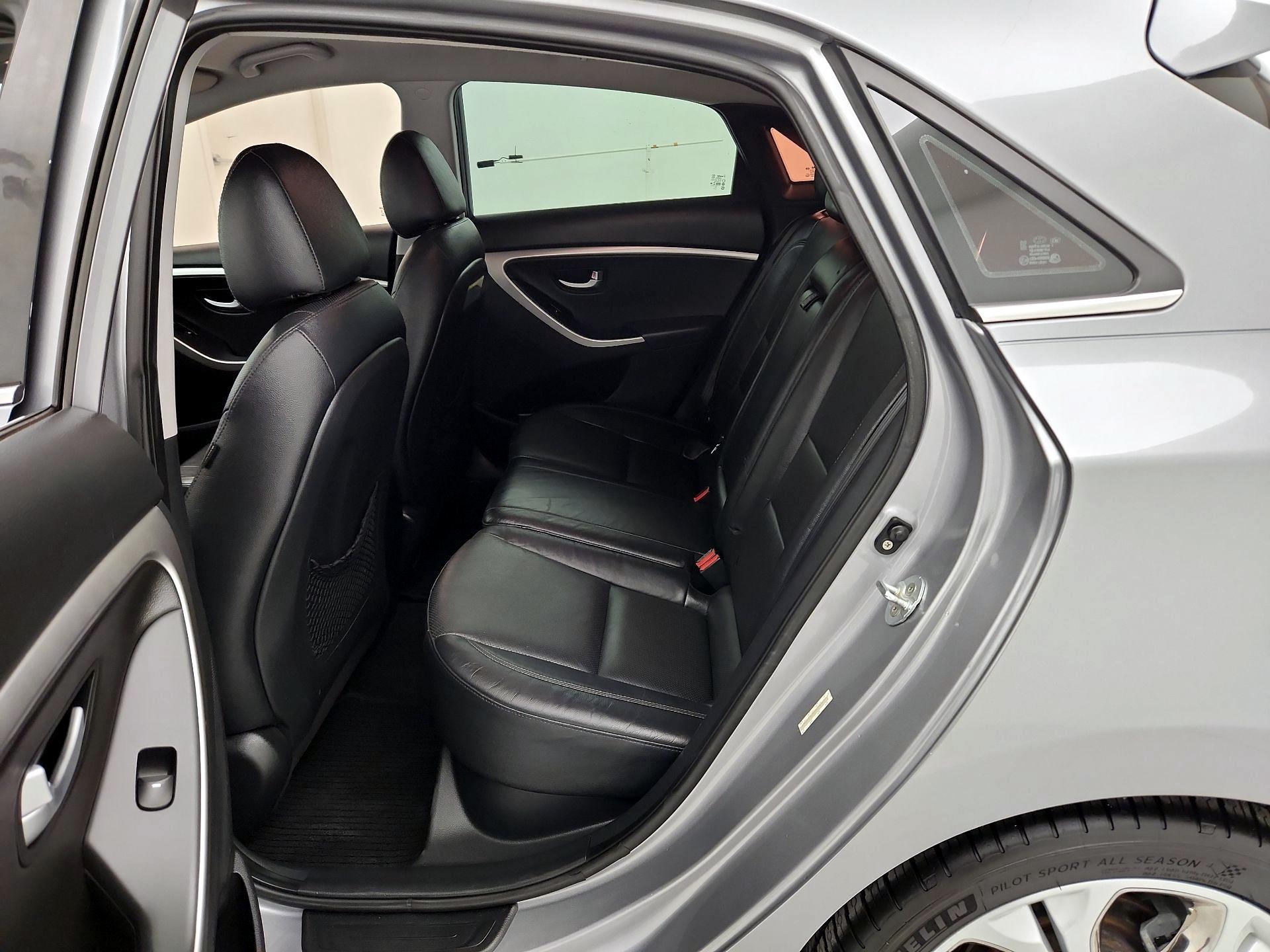 Thumbnail: 2014 Hyundai Elantra - 18