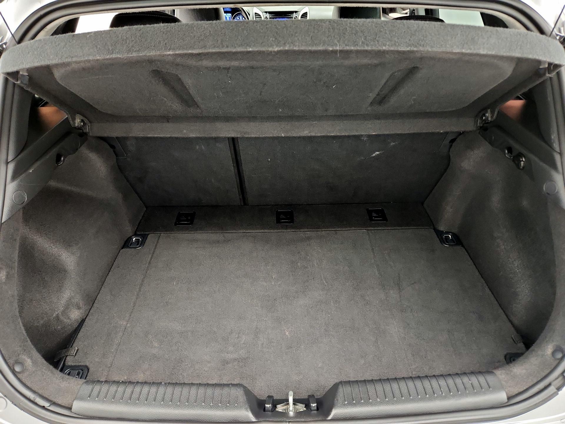 Thumbnail: 2014 Hyundai Elantra - 19