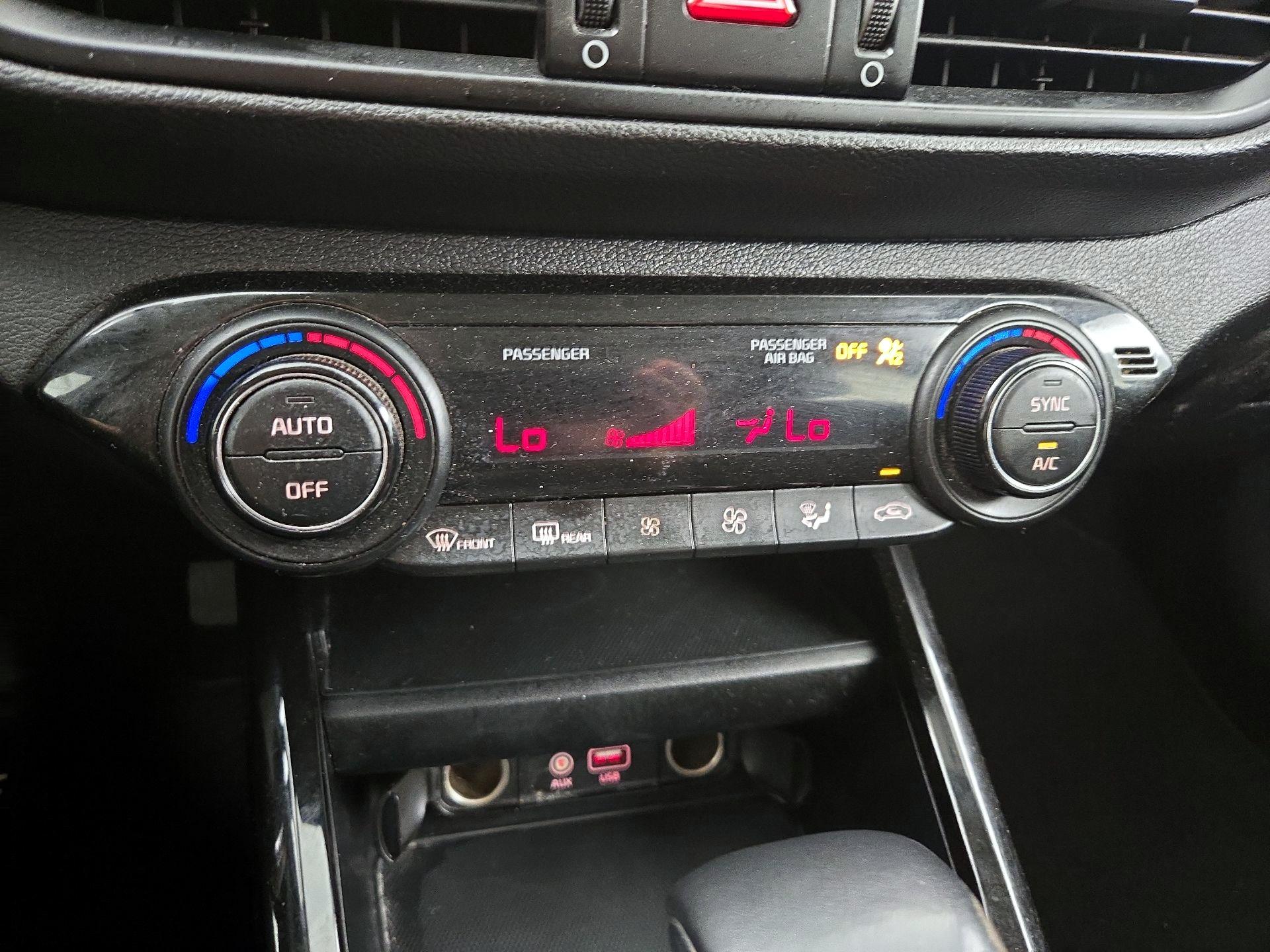 Thumbnail: 2019 Kia Forte - 16