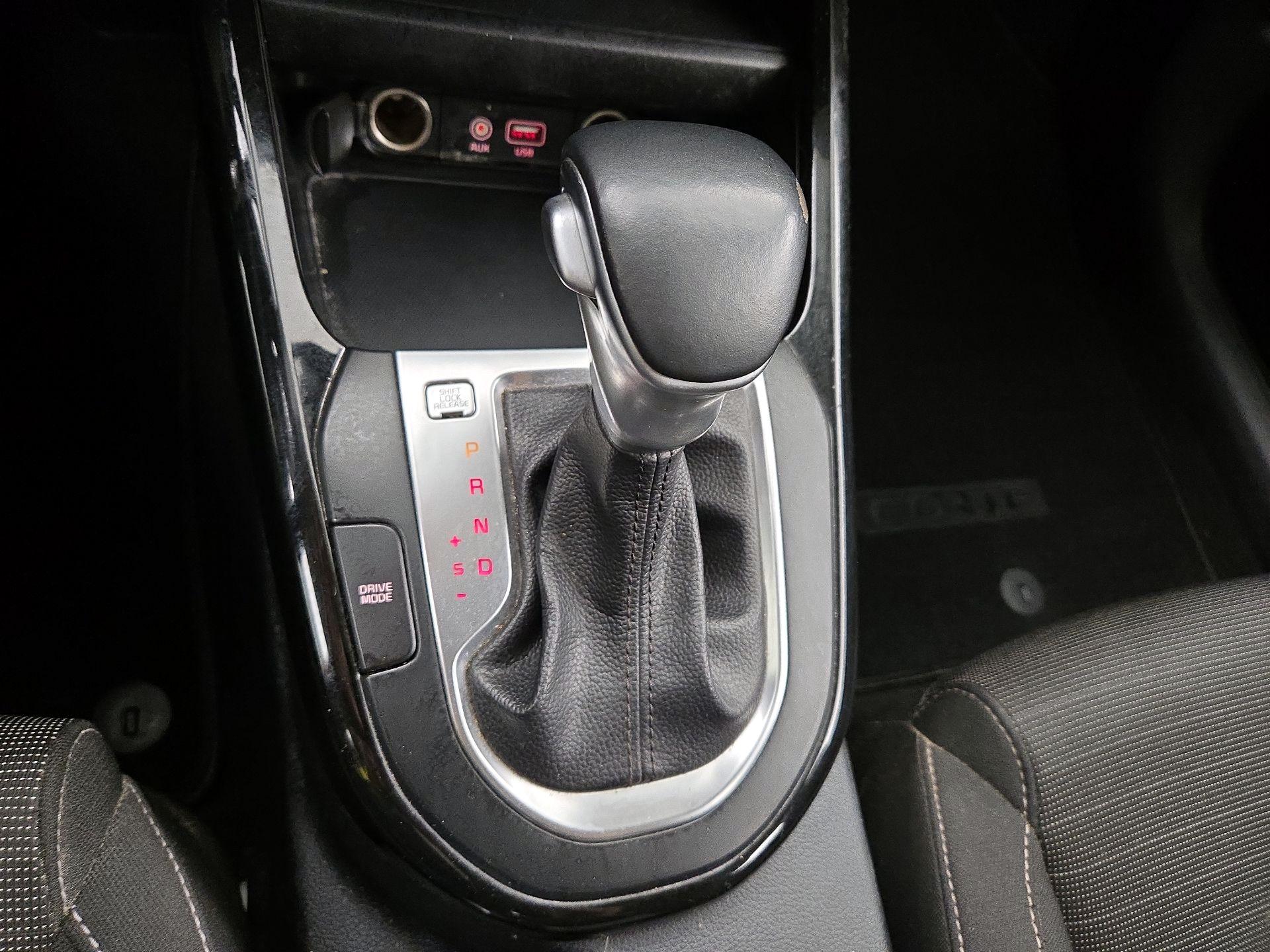 Thumbnail: 2019 Kia Forte - 17