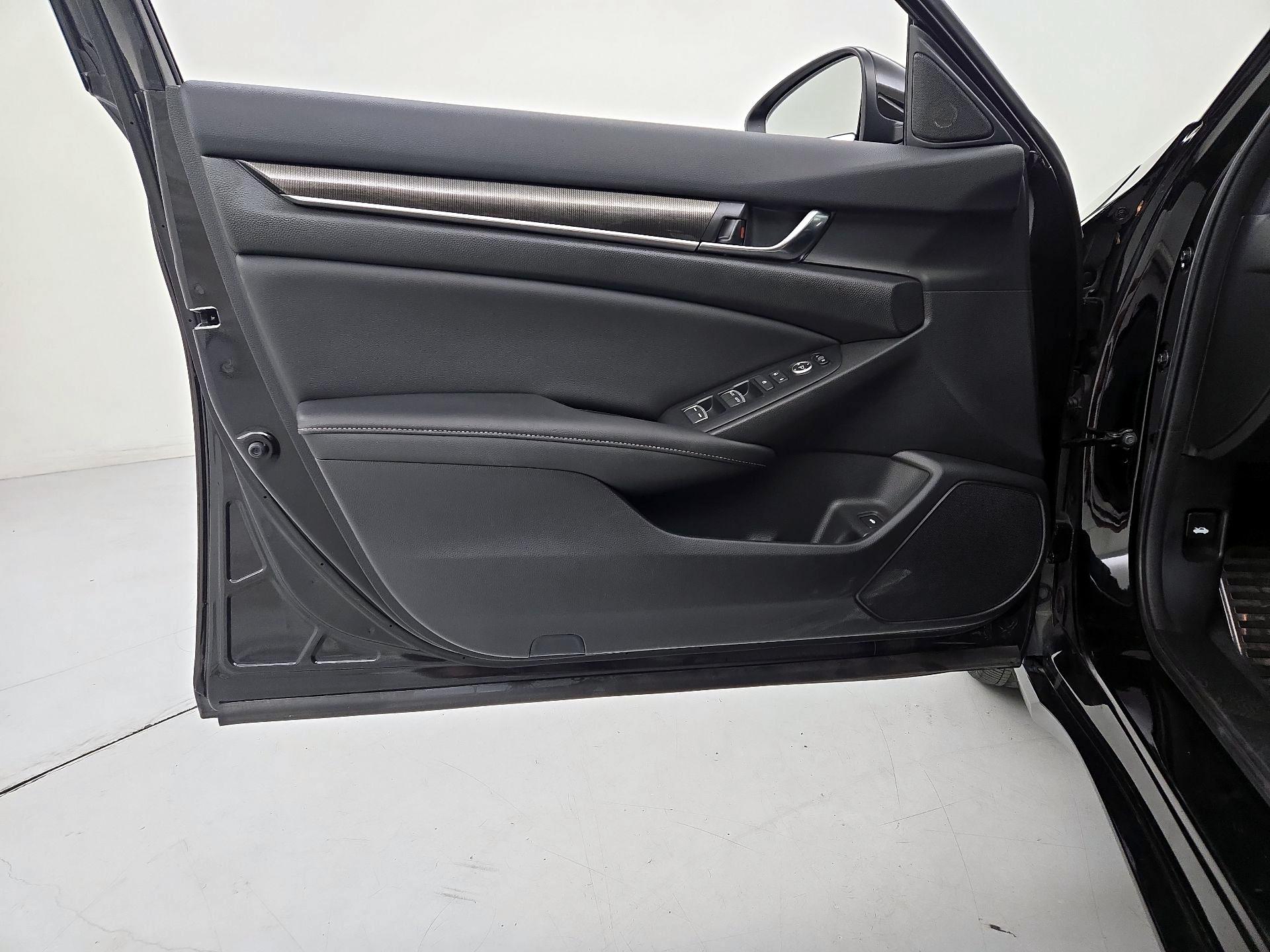 Thumbnail: 2022 Honda Accord - 12