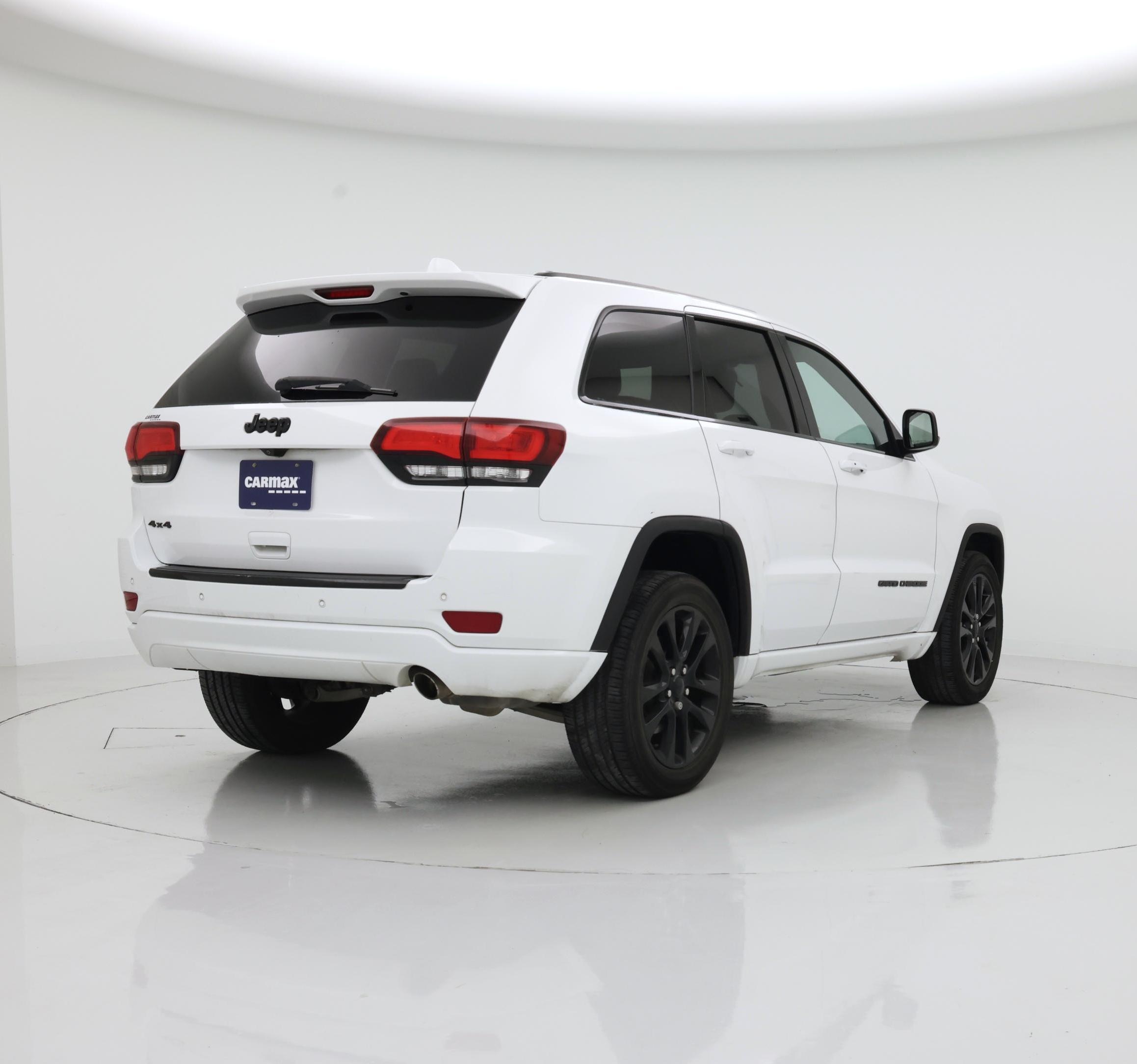 Thumbnail: 2018 Jeep Grand Cherokee - 8