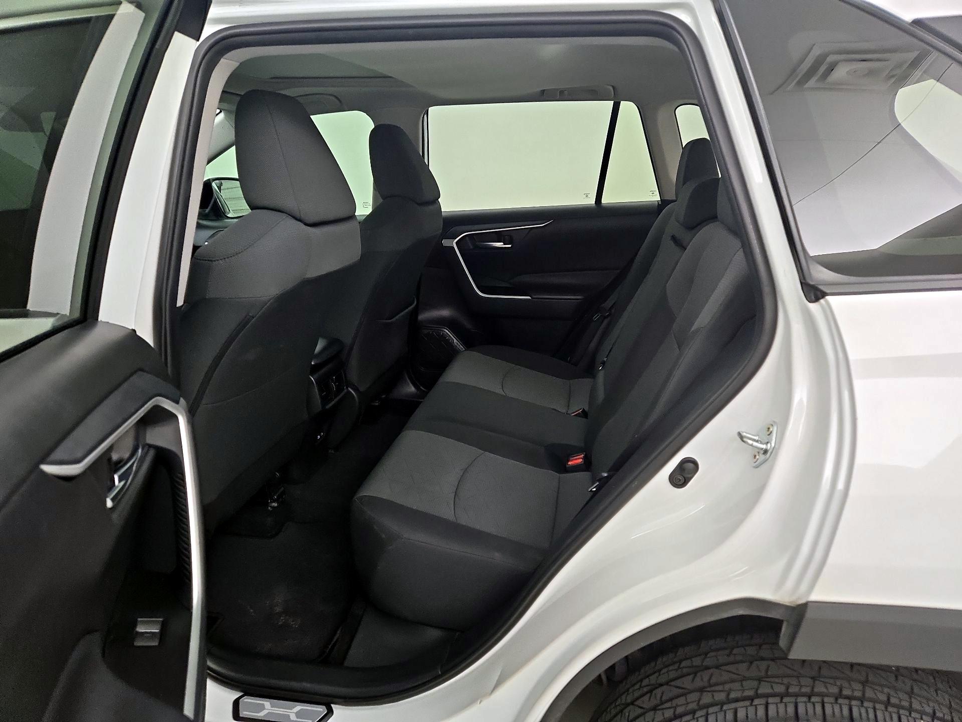 Thumbnail: 2024 Toyota RAV4 - 20