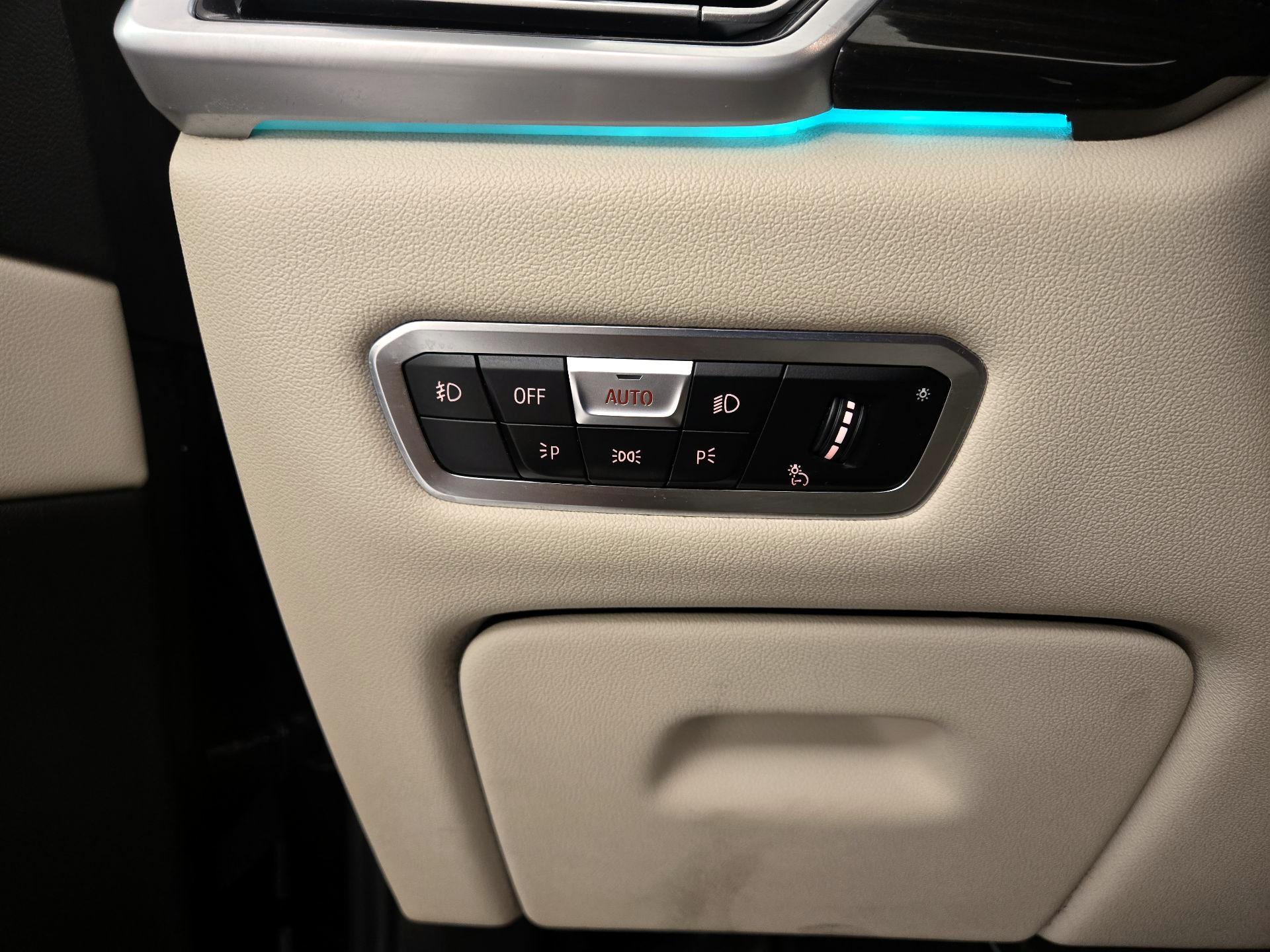 Thumbnail: 2021 BMW X5 - 11