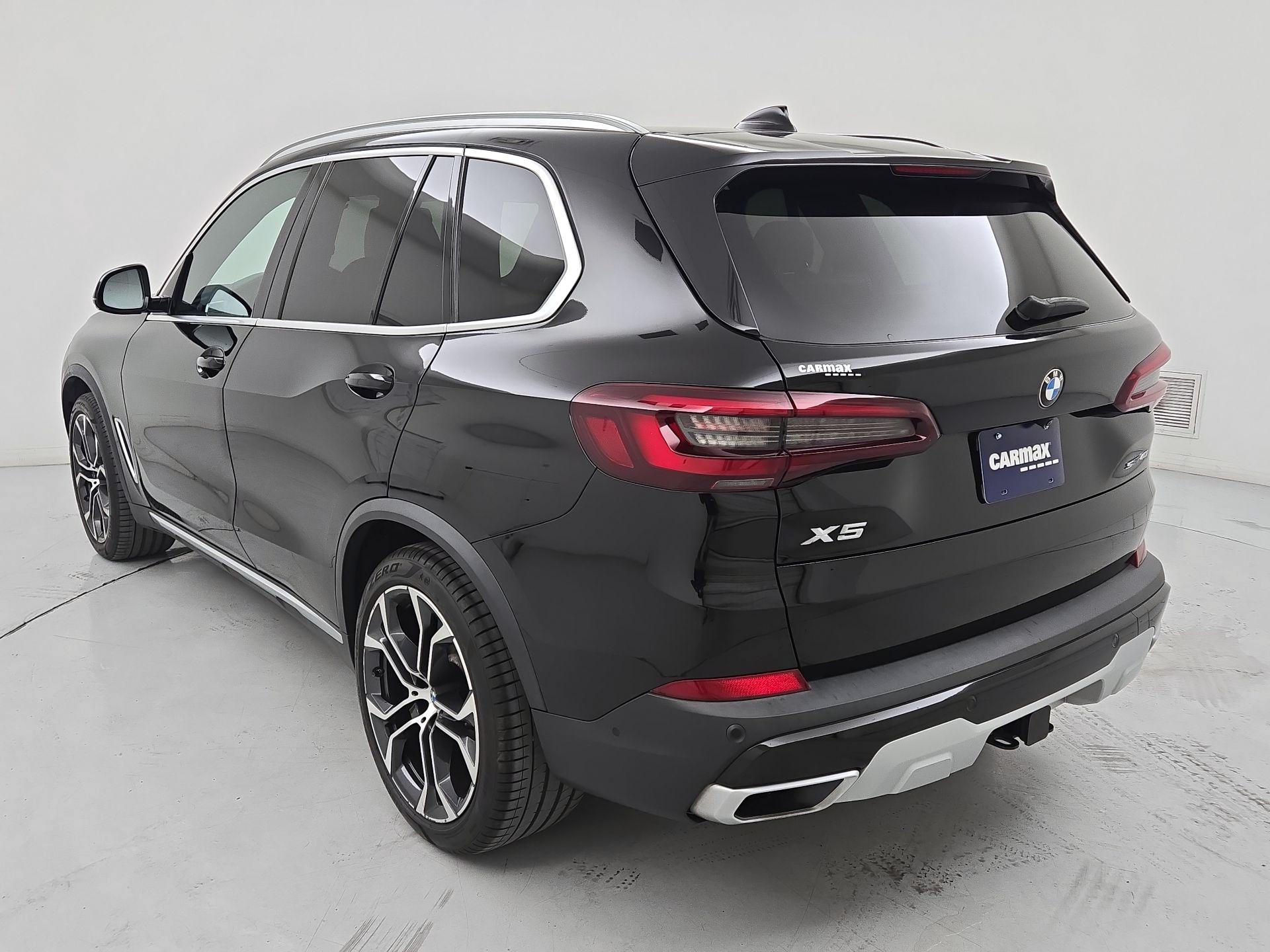 Thumbnail: 2021 BMW X5 - 7