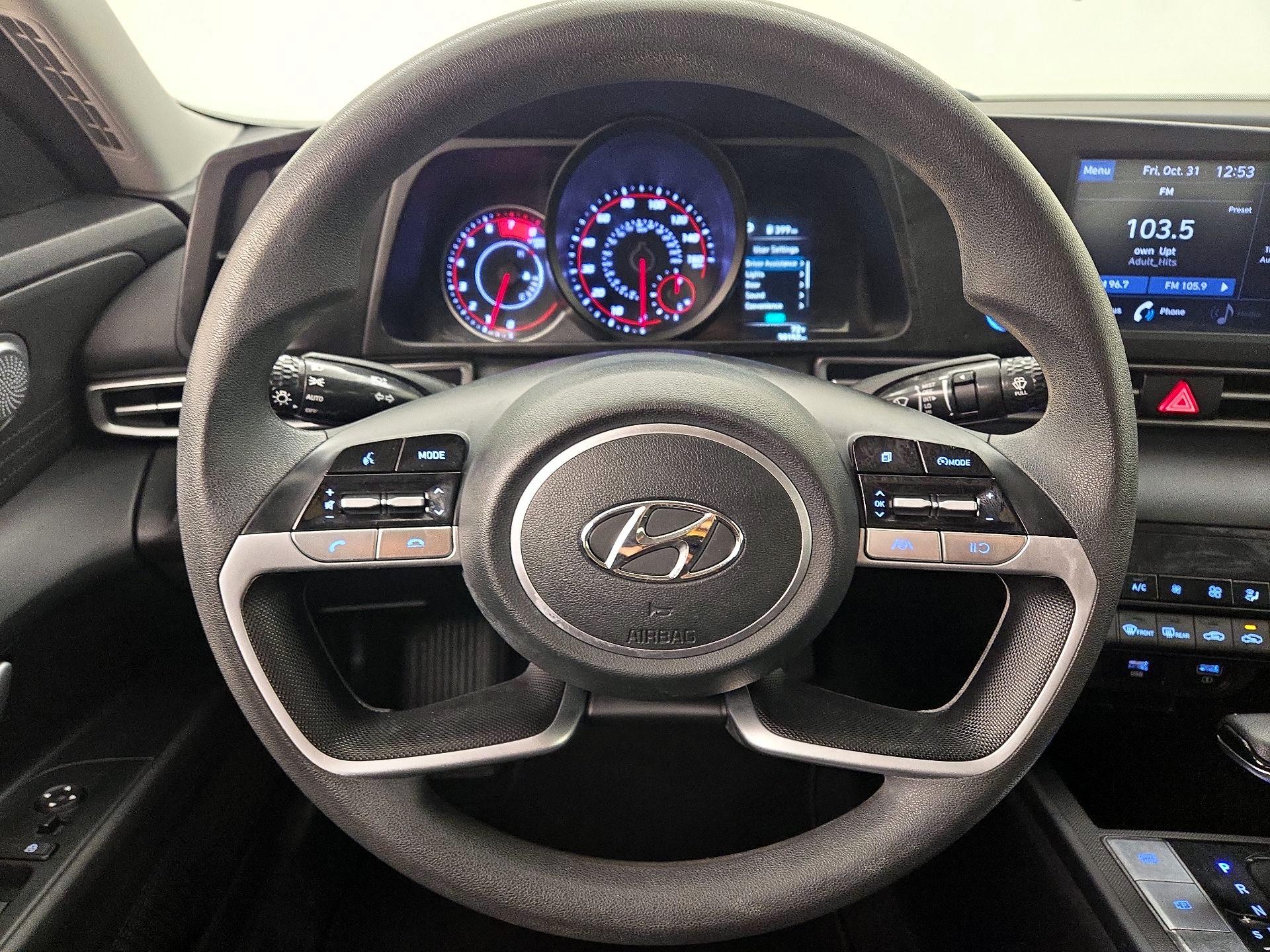 Thumbnail: 2023 Hyundai Elantra - 10