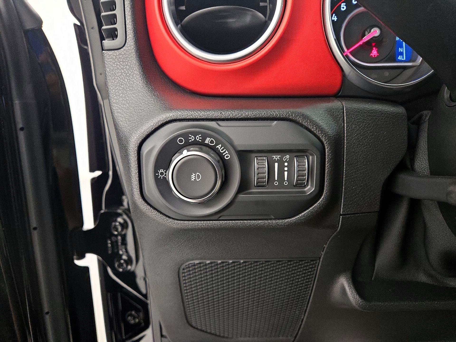 Thumbnail: 2020 Jeep Wrangler - 13