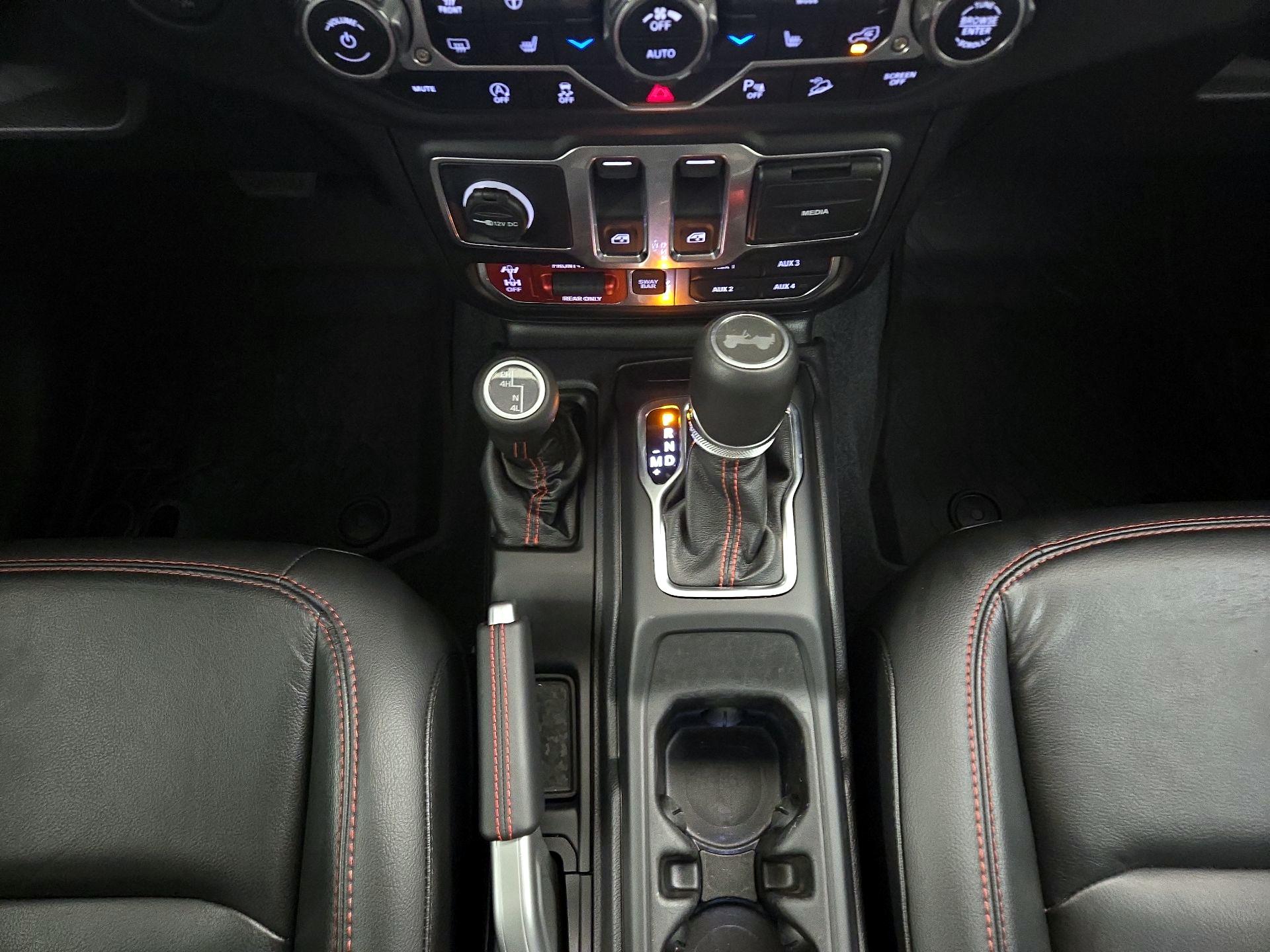 Thumbnail: 2020 Jeep Wrangler - 18