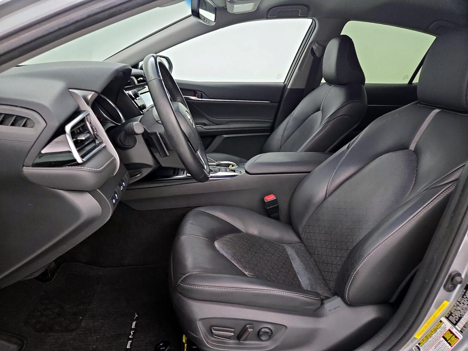 Thumbnail: 2018 Toyota Camry - 11