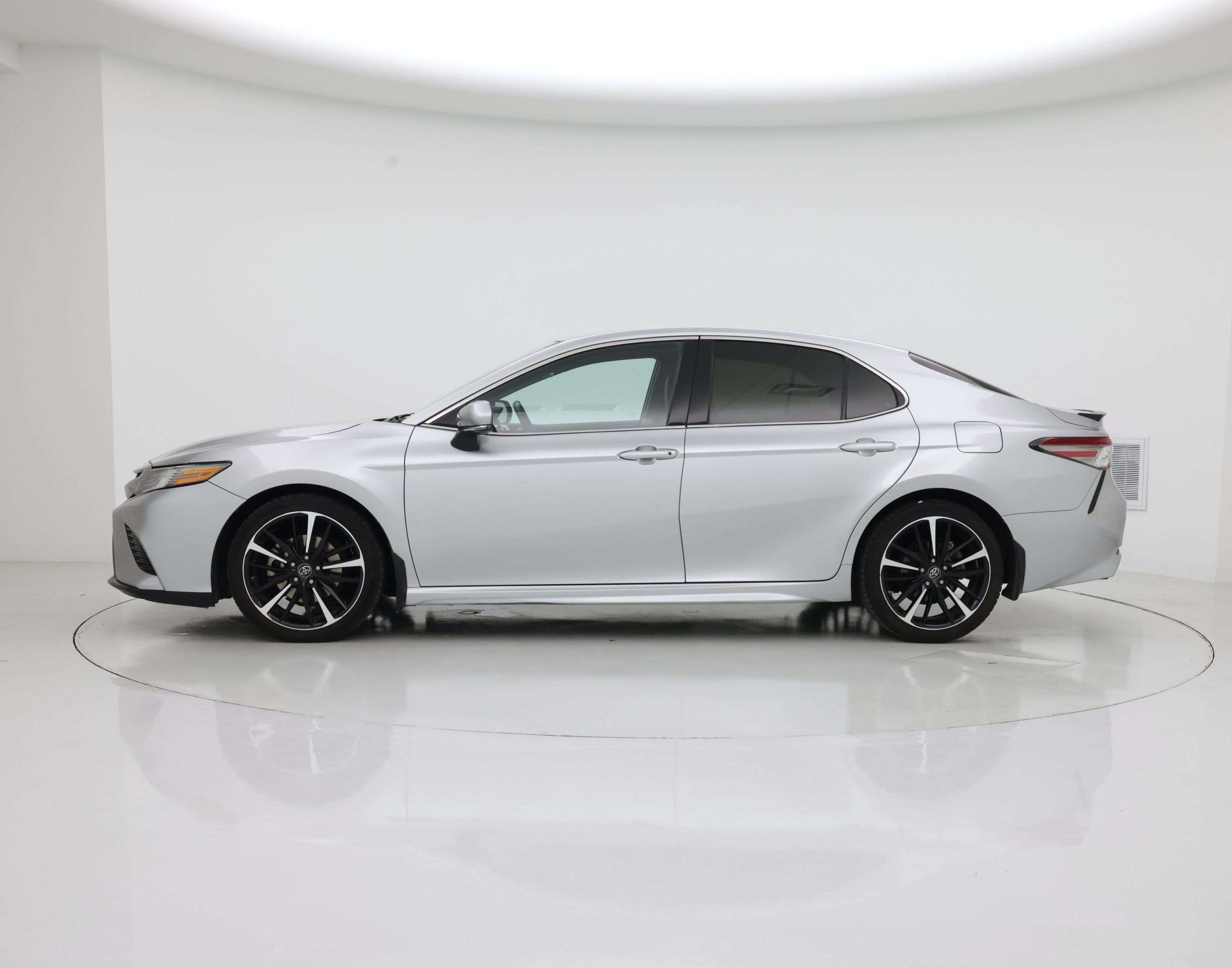 Thumbnail: 2018 Toyota Camry - 3