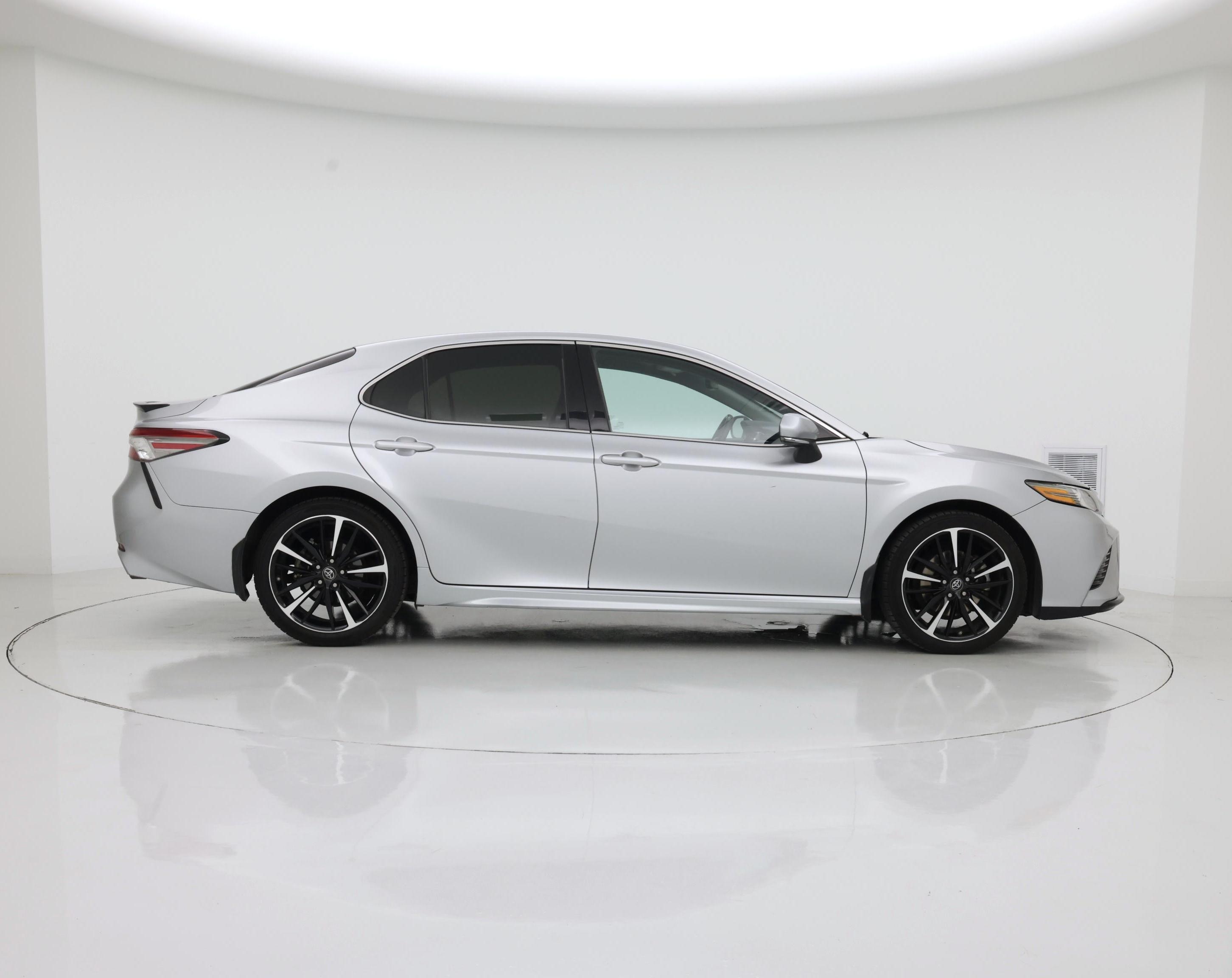 Thumbnail: 2018 Toyota Camry - 7