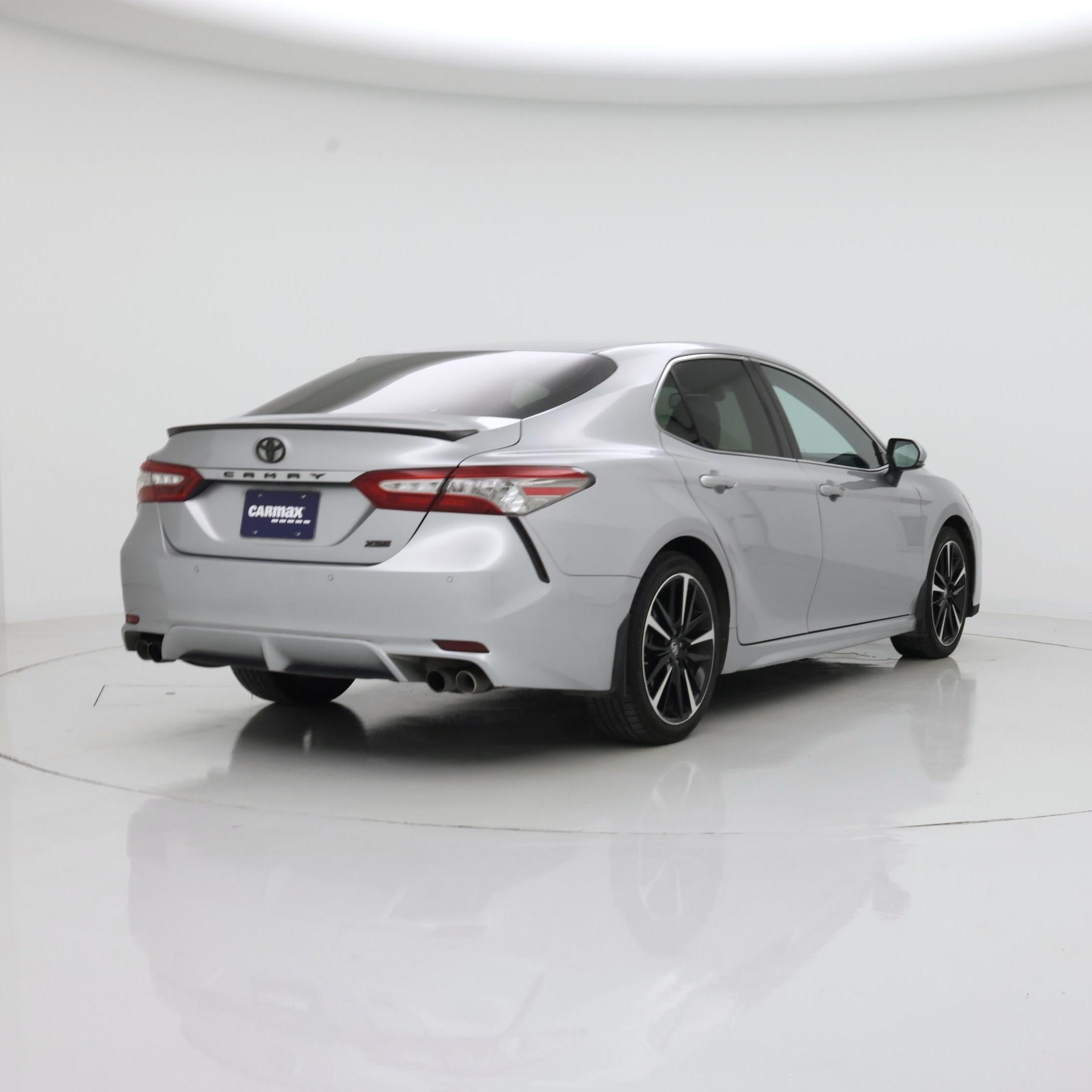 Thumbnail: 2018 Toyota Camry - 8