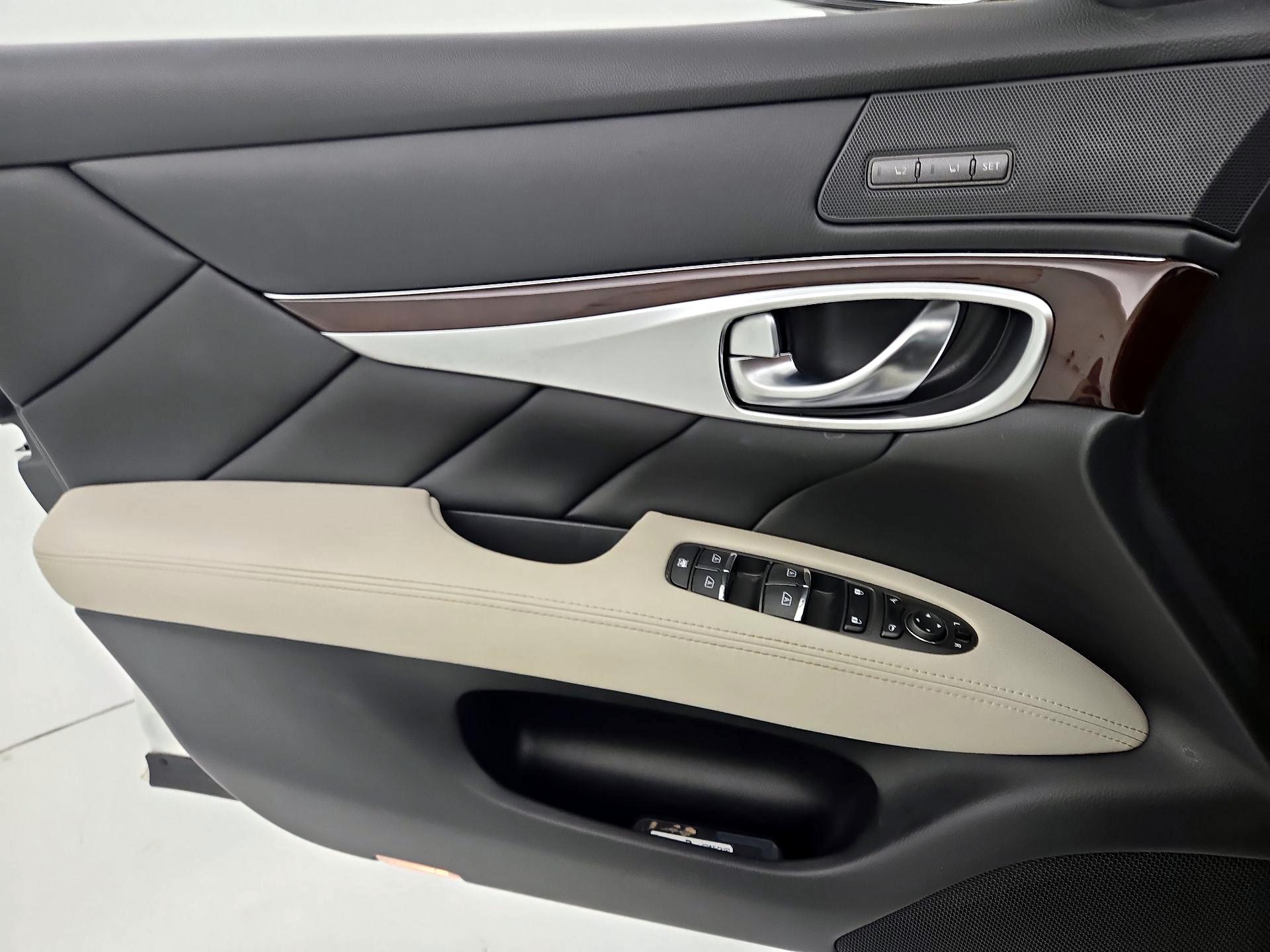 Thumbnail: 2019 INFINITI Q70 - 12