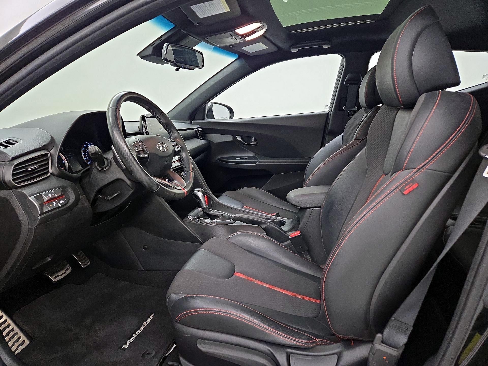 Thumbnail: 2020 Hyundai Veloster - 9