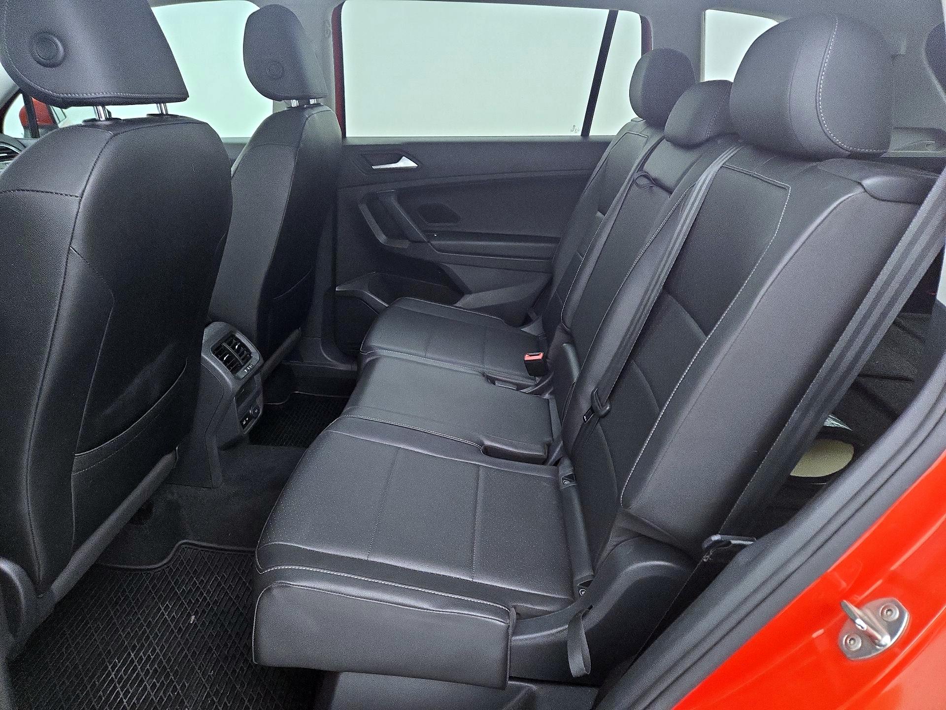 Thumbnail: 2019 Volkswagen Tiguan - 20