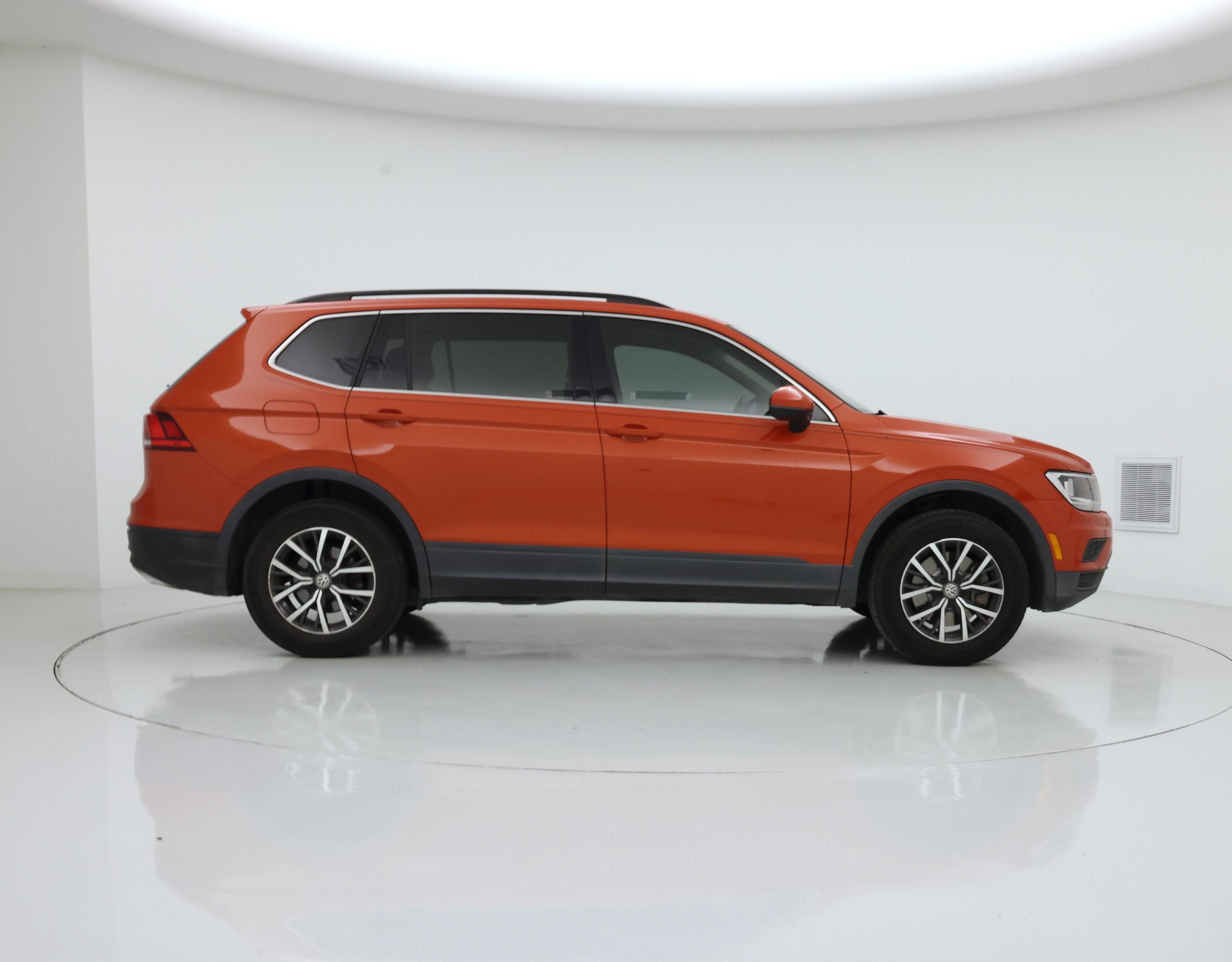 Thumbnail: 2019 Volkswagen Tiguan - 7