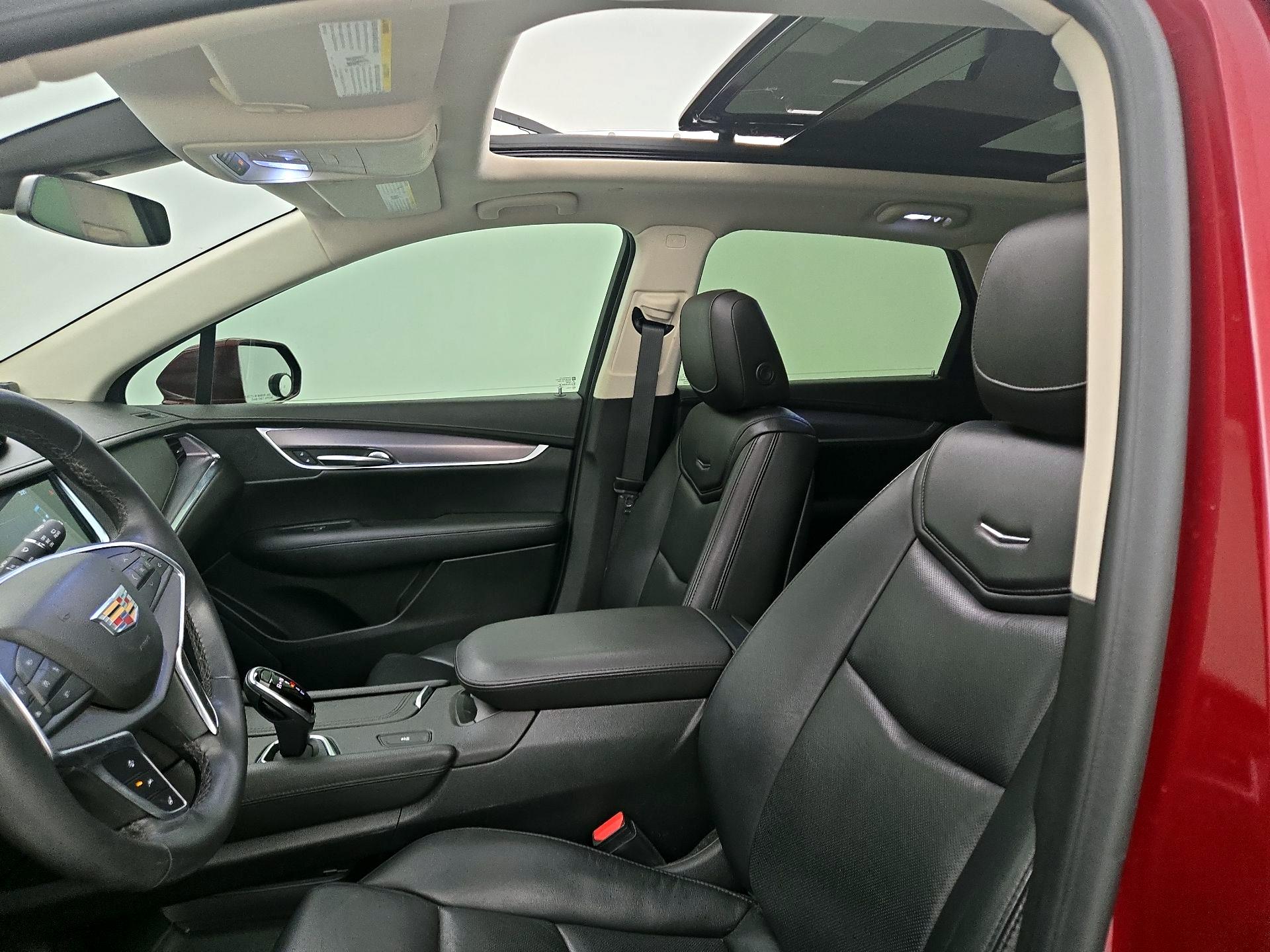 Thumbnail: 2018 Cadillac XT5 - 19