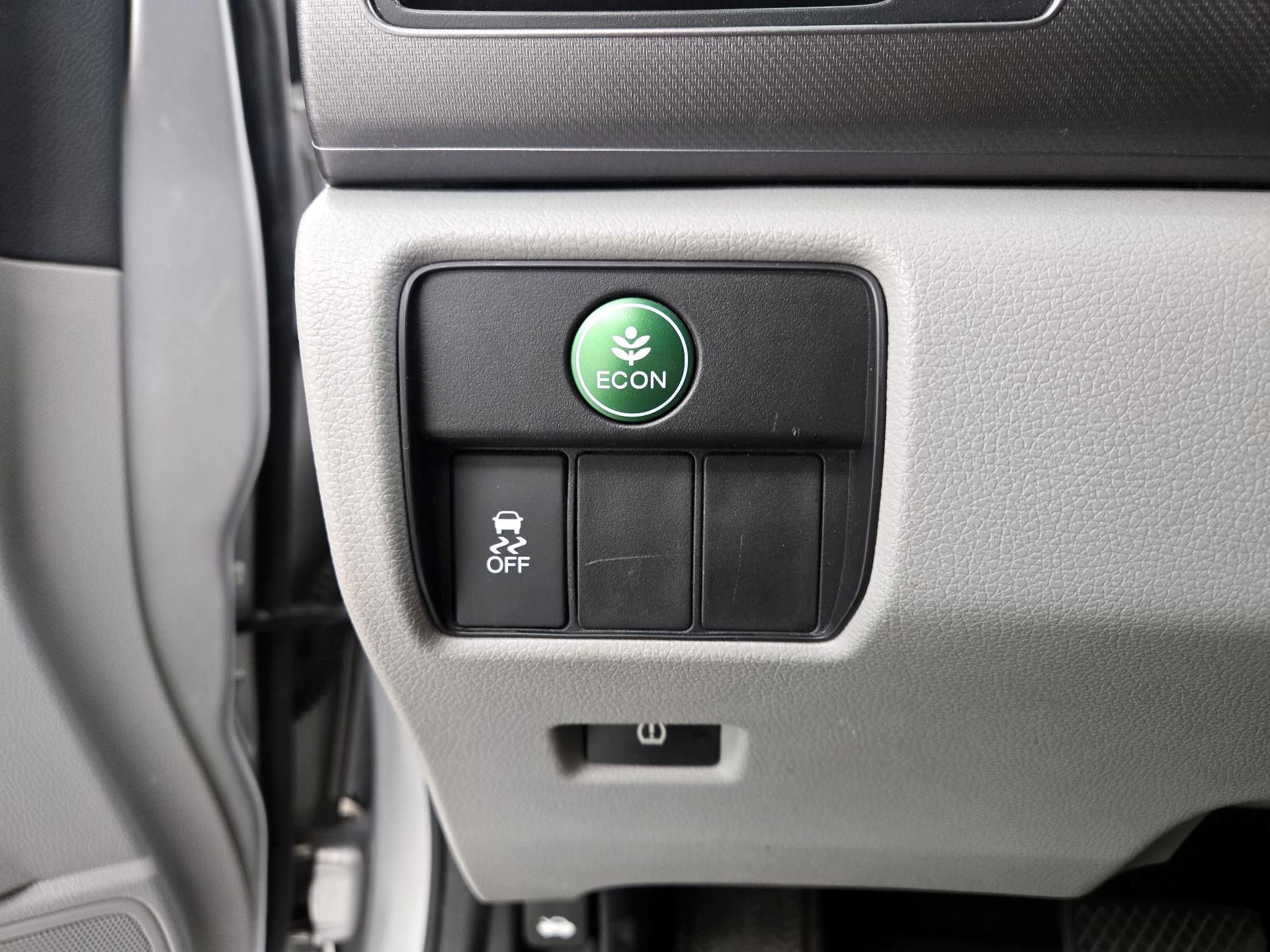 Thumbnail: 2015 Honda Accord - 13