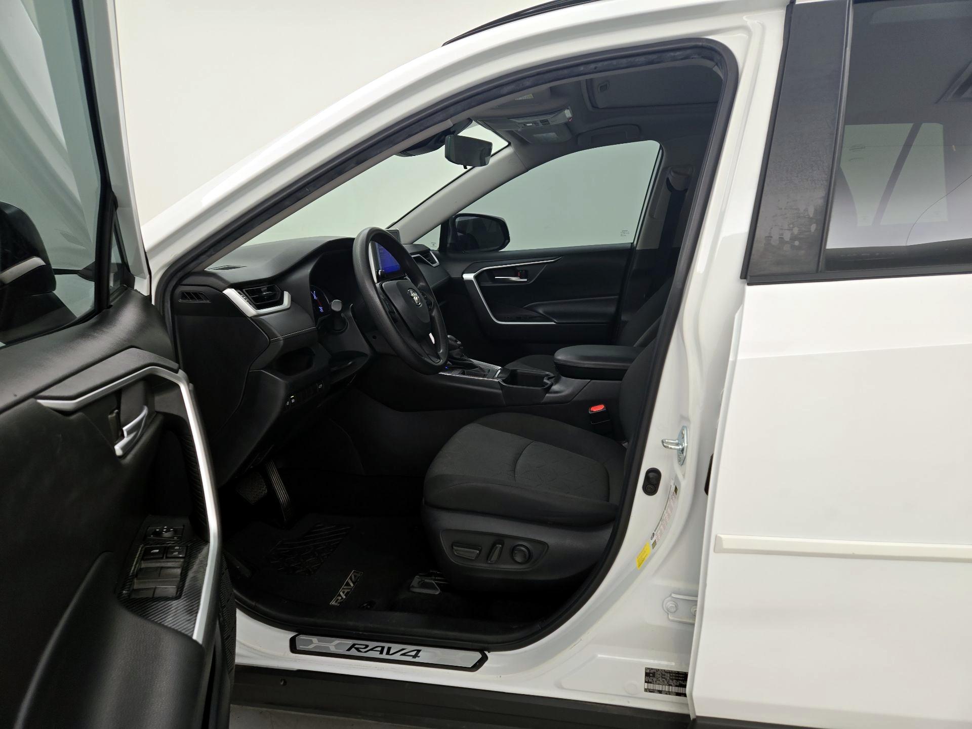 Thumbnail: 2023 Toyota RAV4 - 11