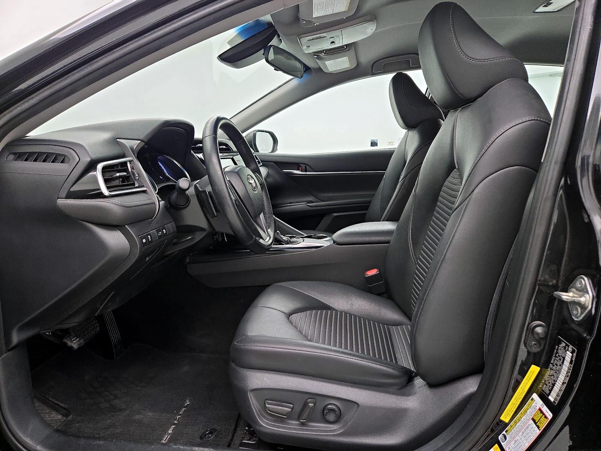 Thumbnail: 2018 Toyota Camry - 11