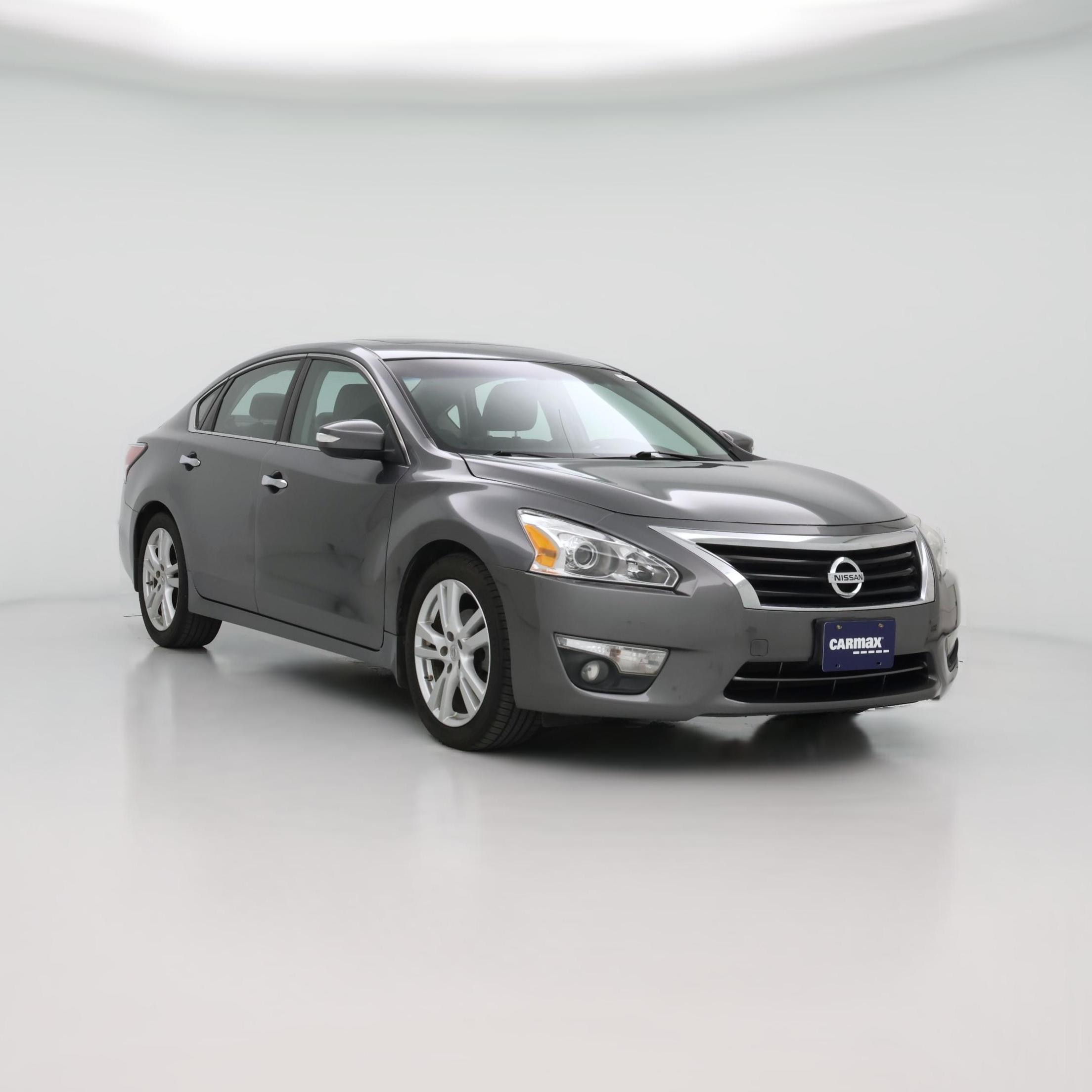 Thumbnail: 2015 Nissan Altima - 1