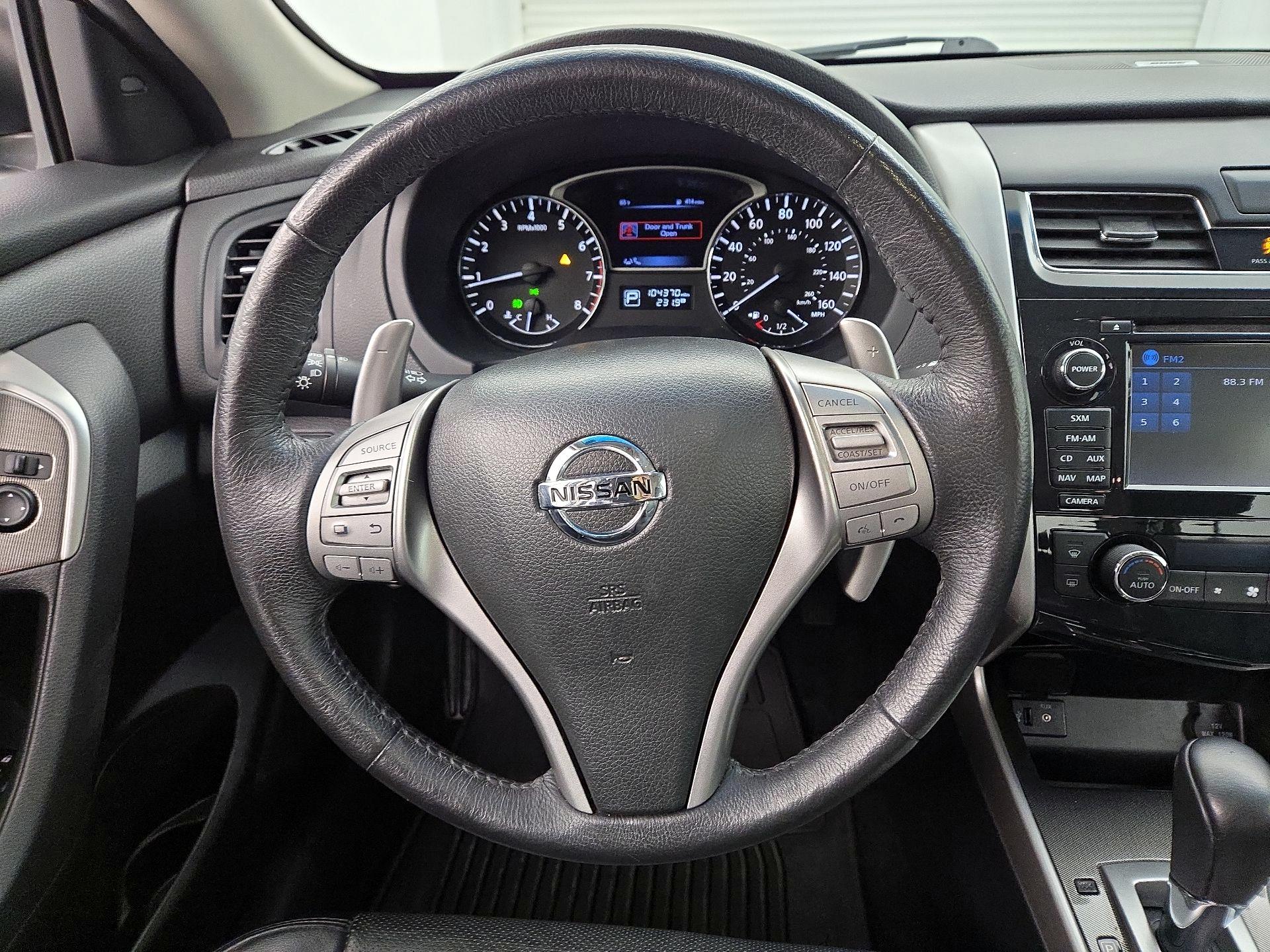 Thumbnail: 2015 Nissan Altima - 10