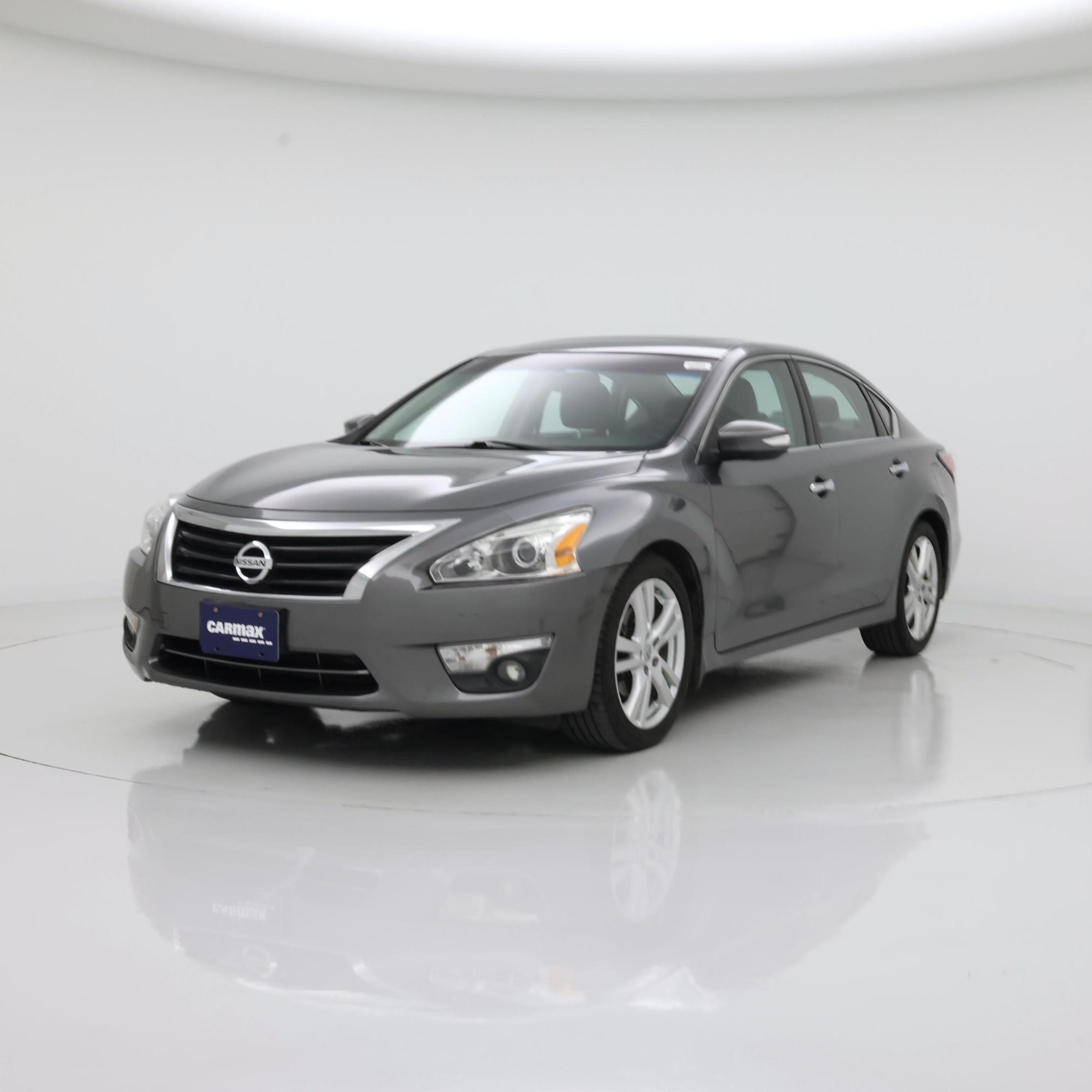 Thumbnail: 2015 Nissan Altima - 4